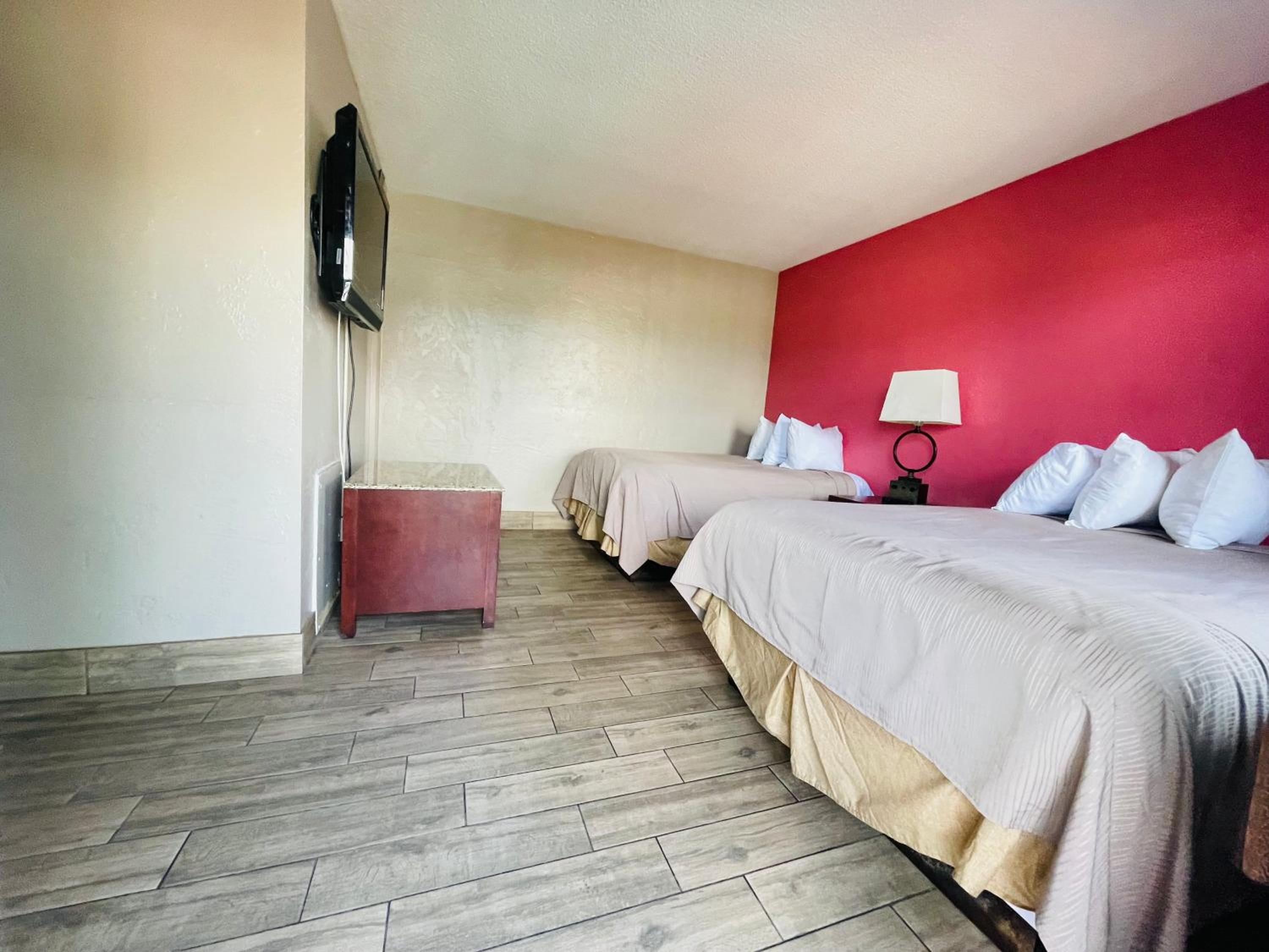 Double Room with Two Double Beds photo 1
