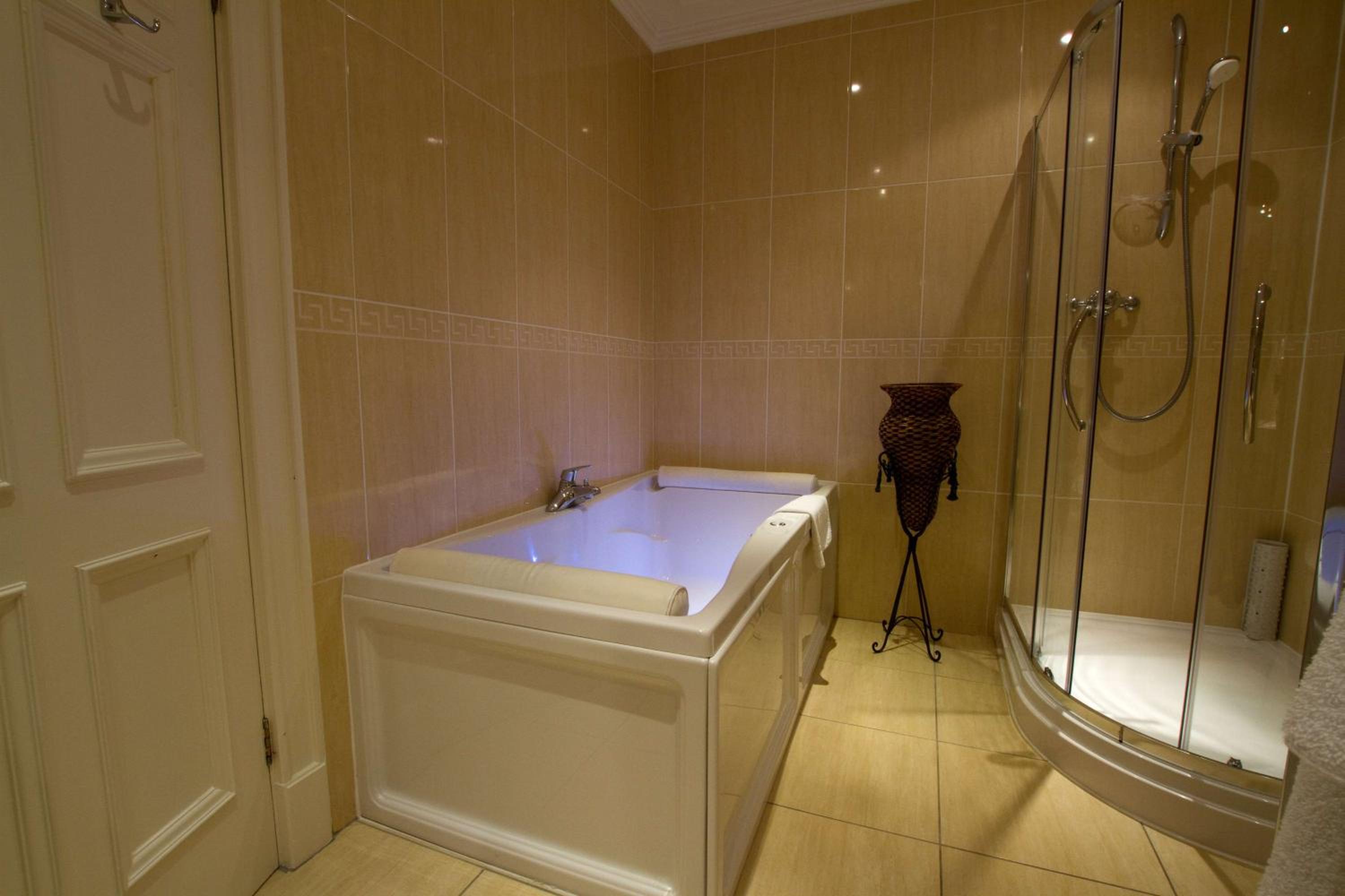 King Room Suite photo 3