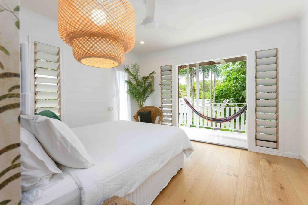 Three-Bedroom House photo 2