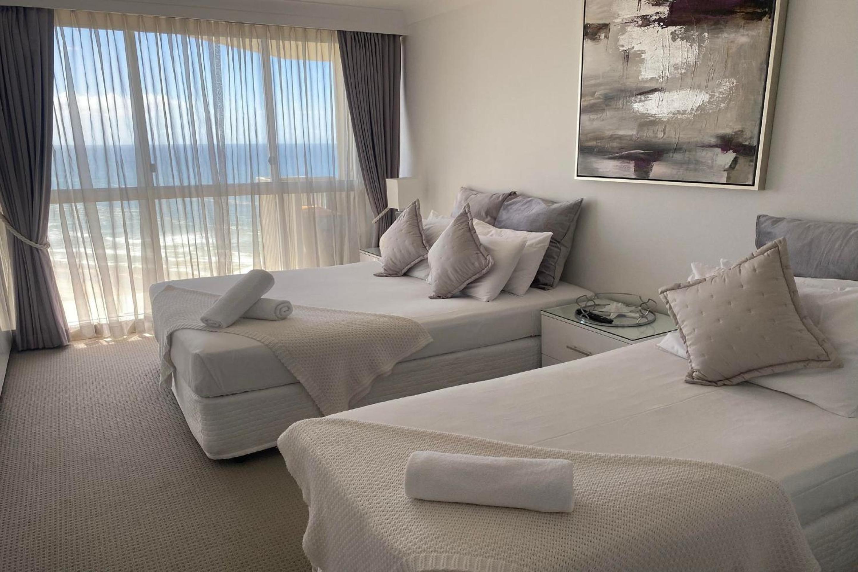 Two-Bedroom Apartment with Sea View