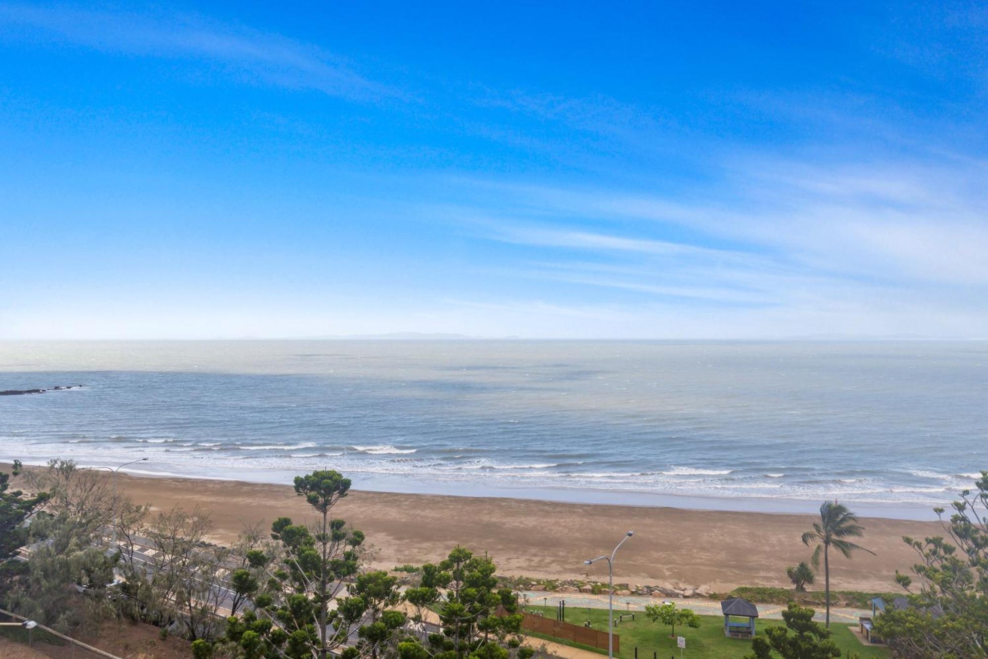 Premium Twin with Ocean View photo 3