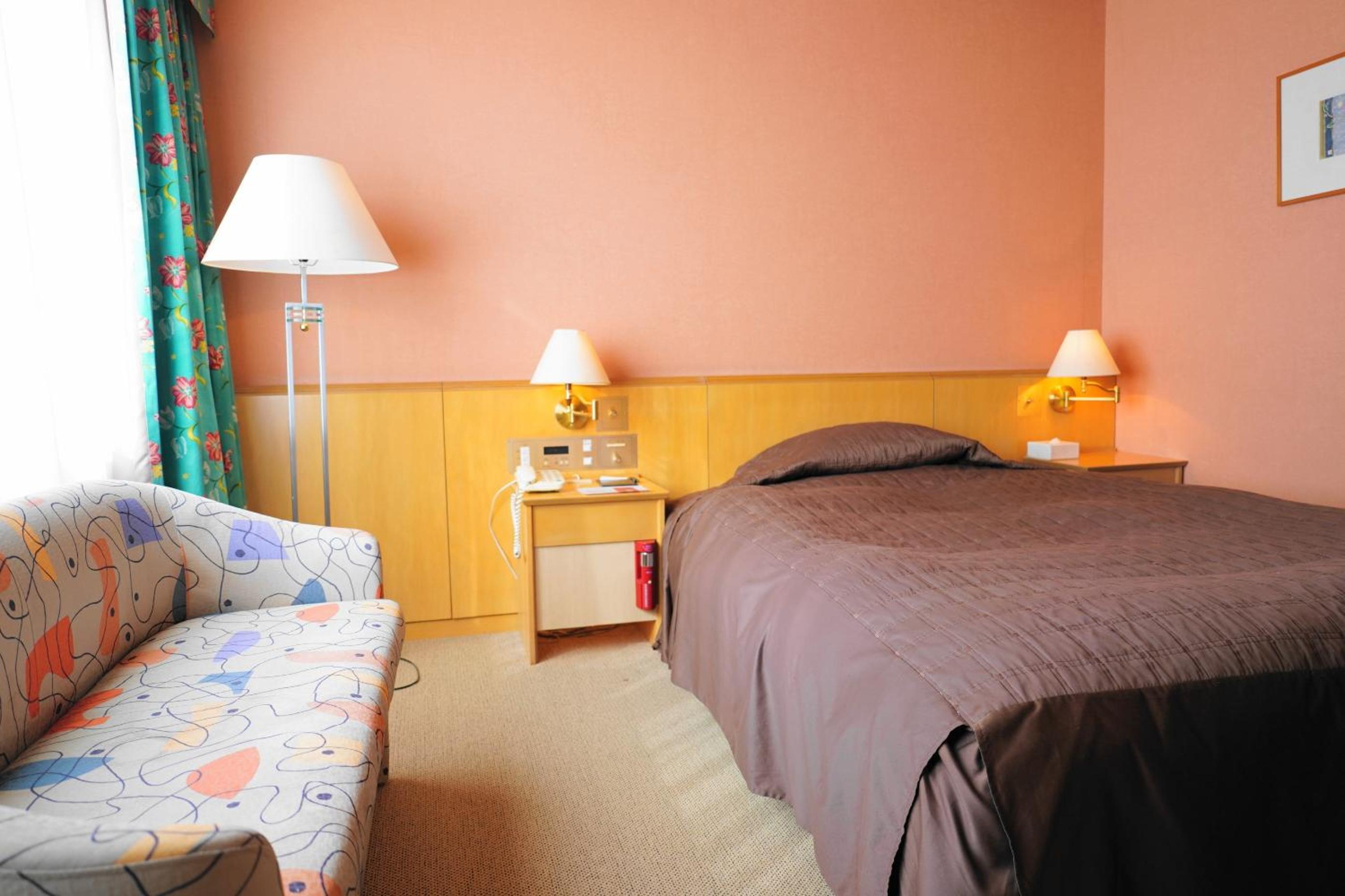 Standard Double Room - Non-Smoking - Photo 7