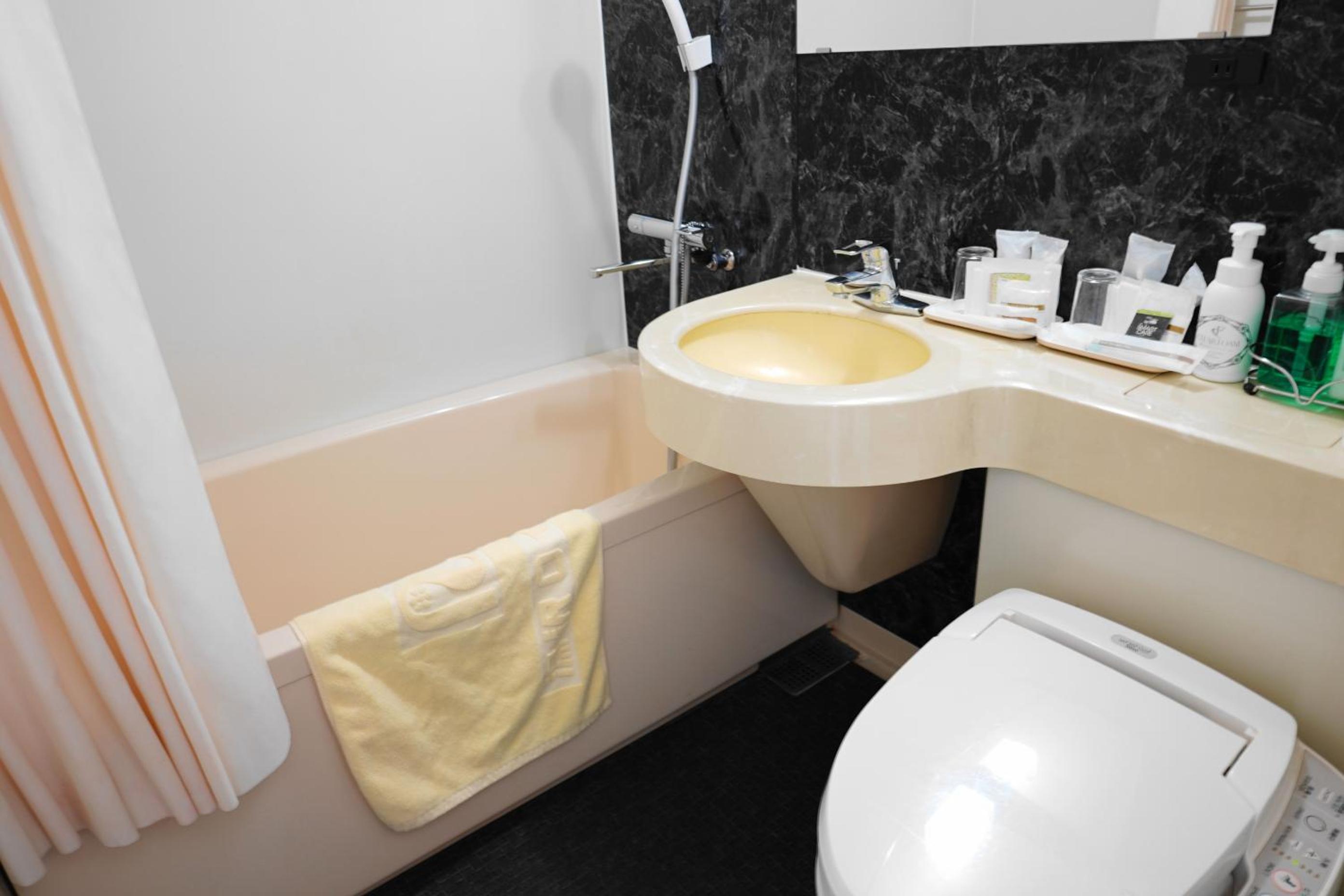 Standard Twin Room - Non-Smoking - Photo 4