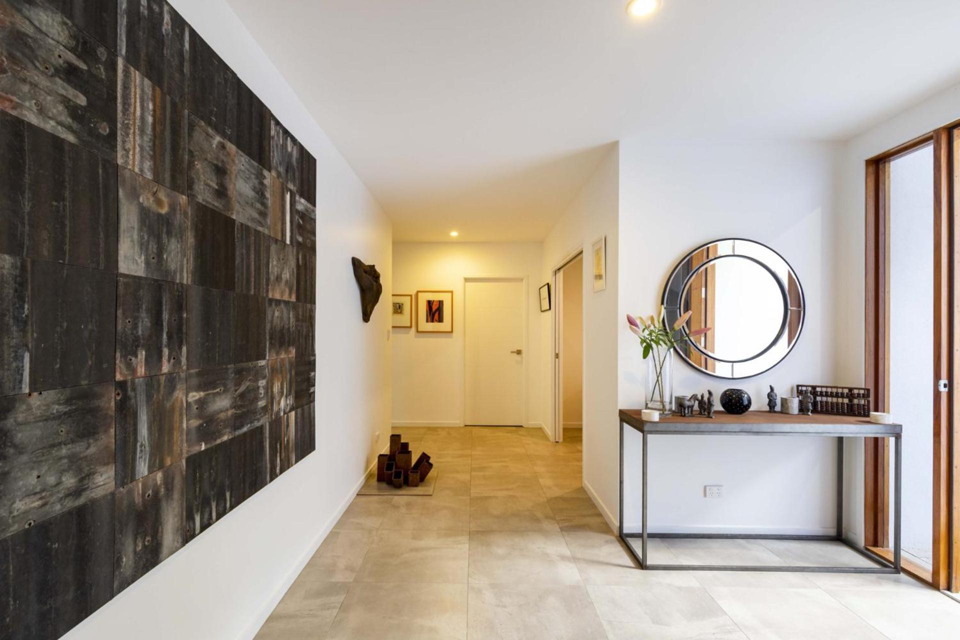 Four-Bedroom House photo 2