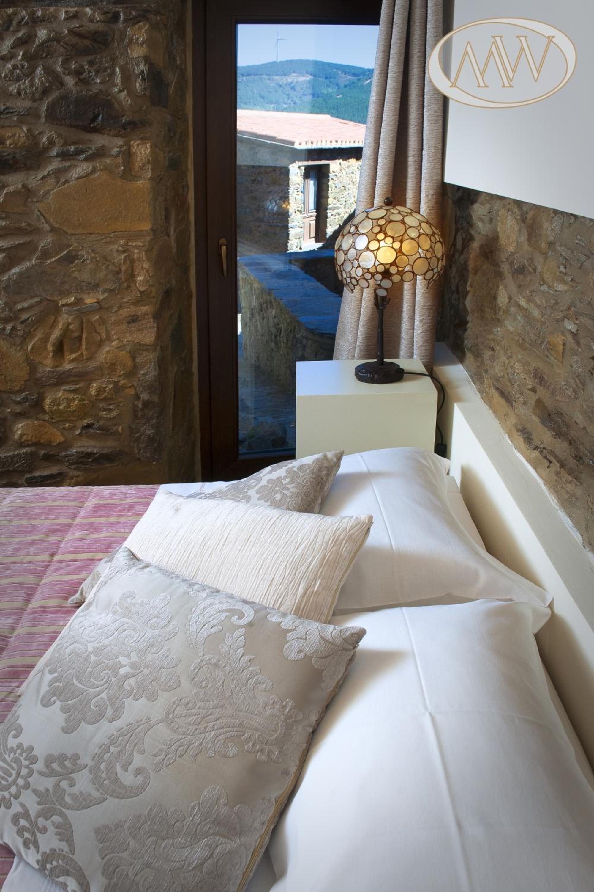 Villa photo 2