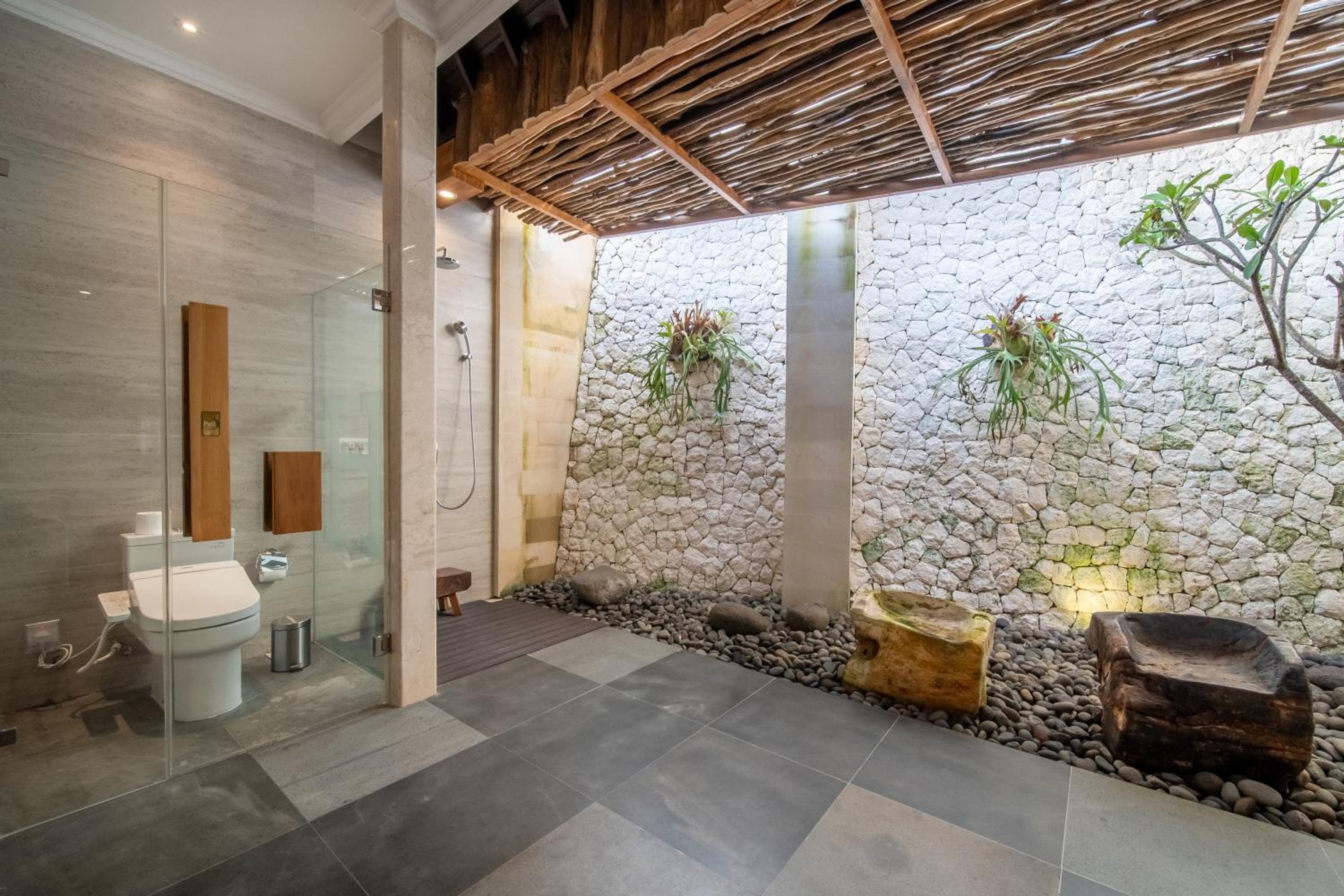 Two-Bedroom Villa - Photo 3