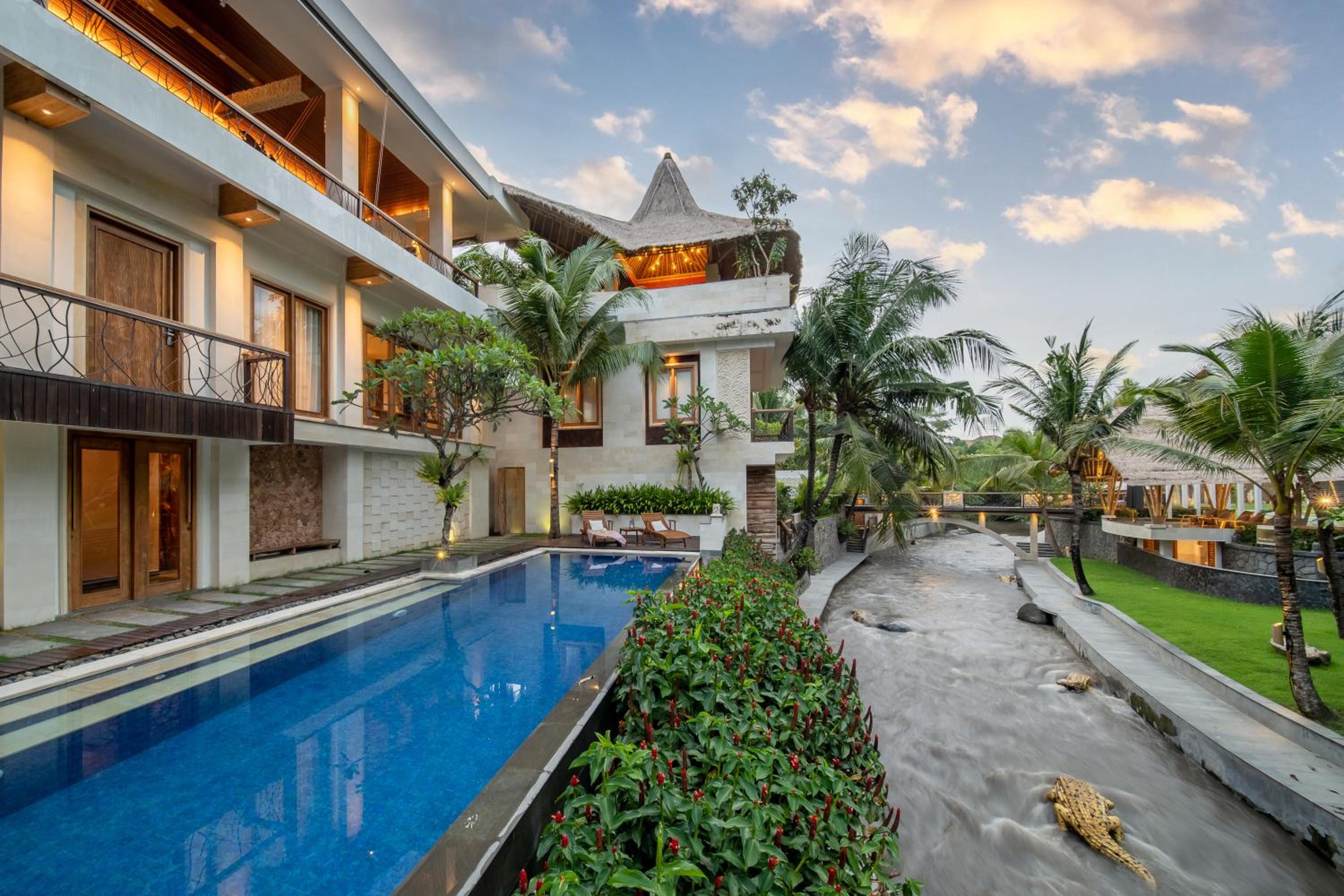 Two-Bedroom Villa - Photo 2