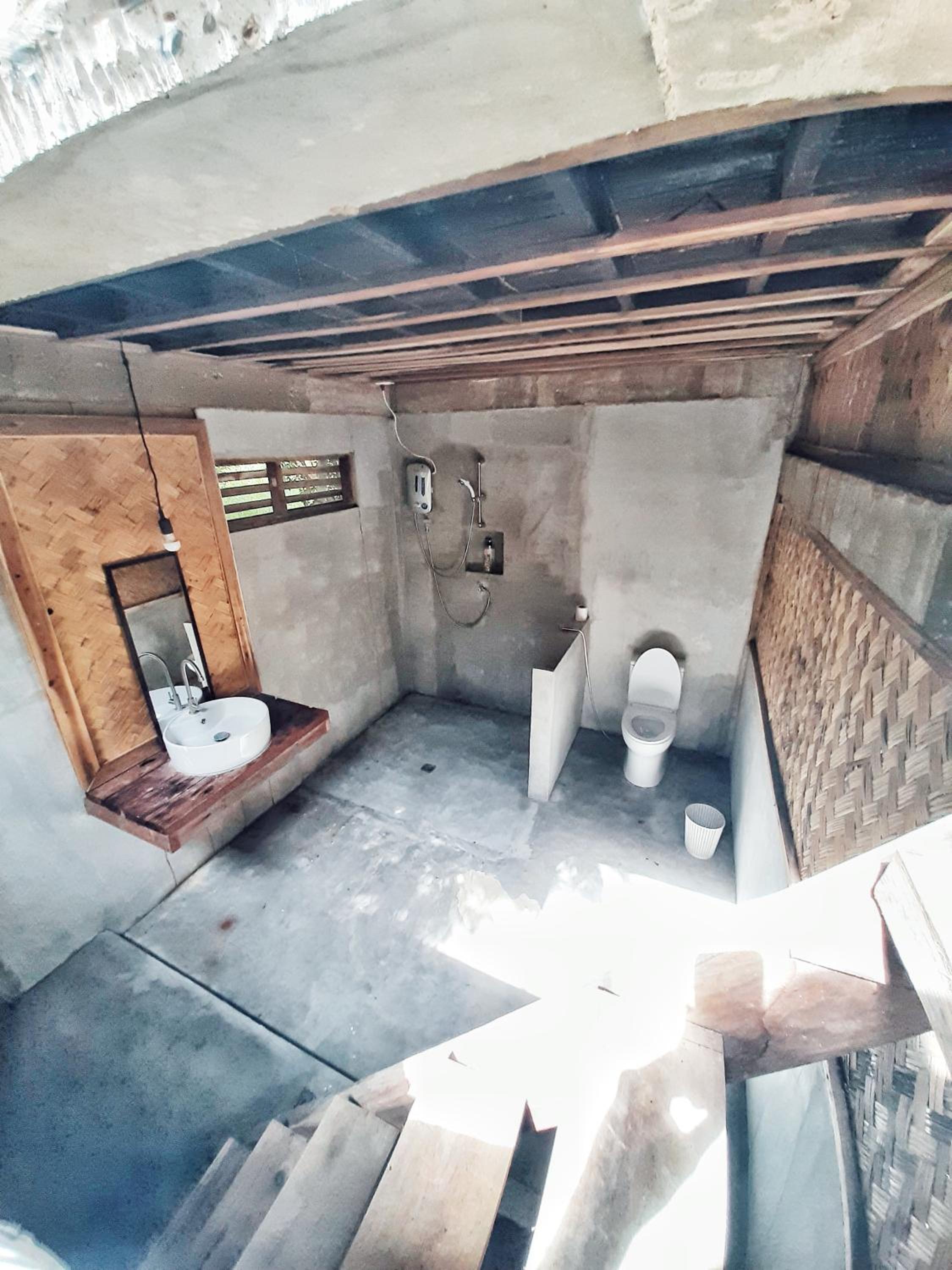 Canopy Tent with Private Bathroom - Photo 6