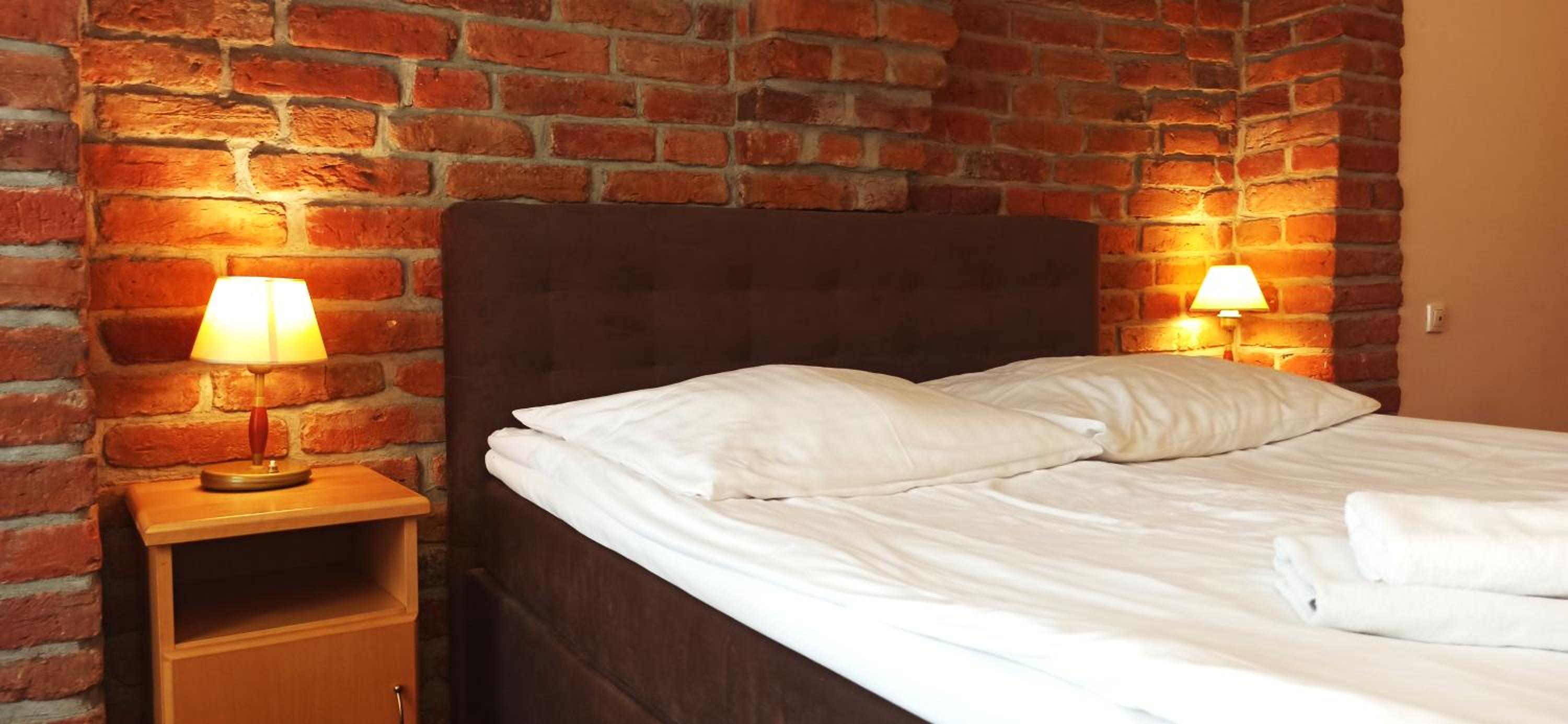 Superior Double or Twin Room with City View - Photo 5
