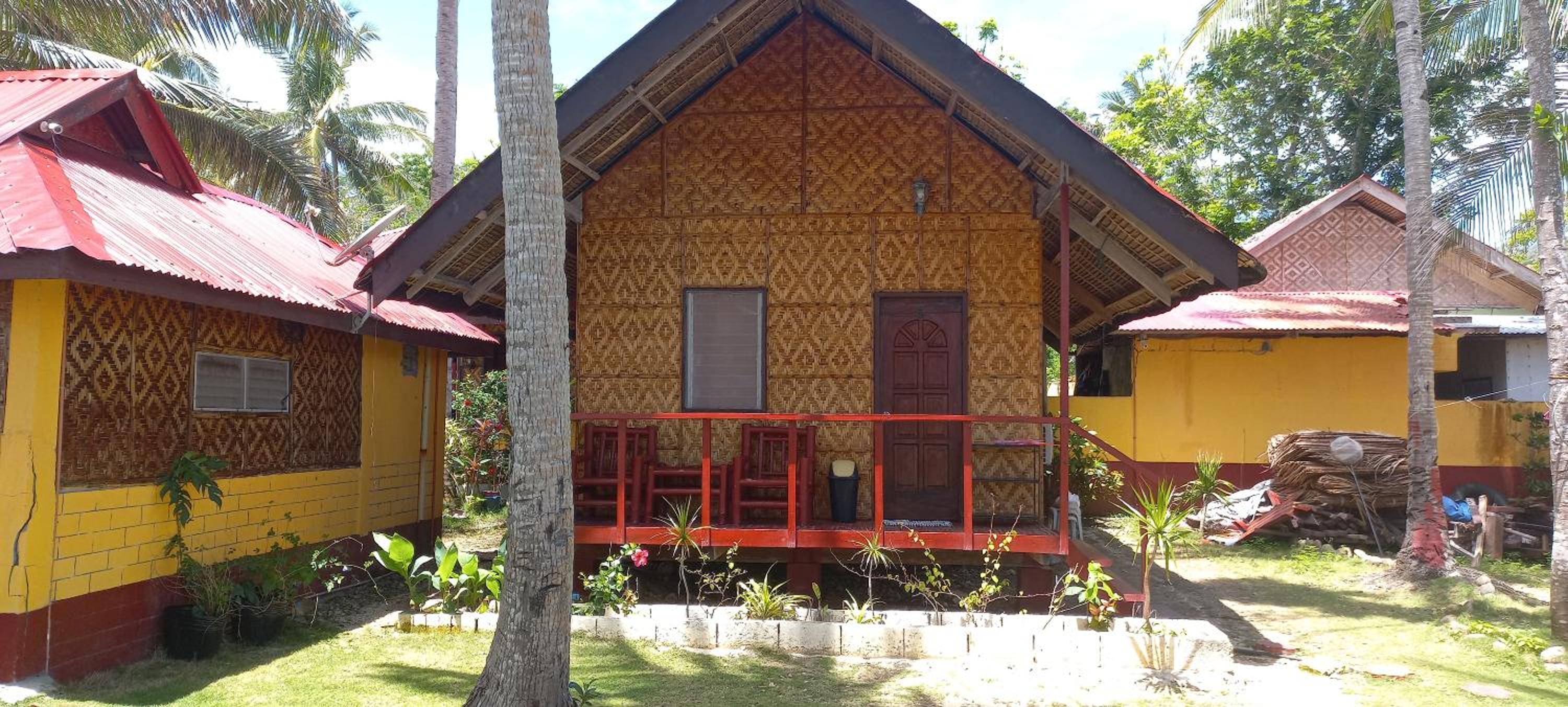 Bungalow with Garden View photo 2