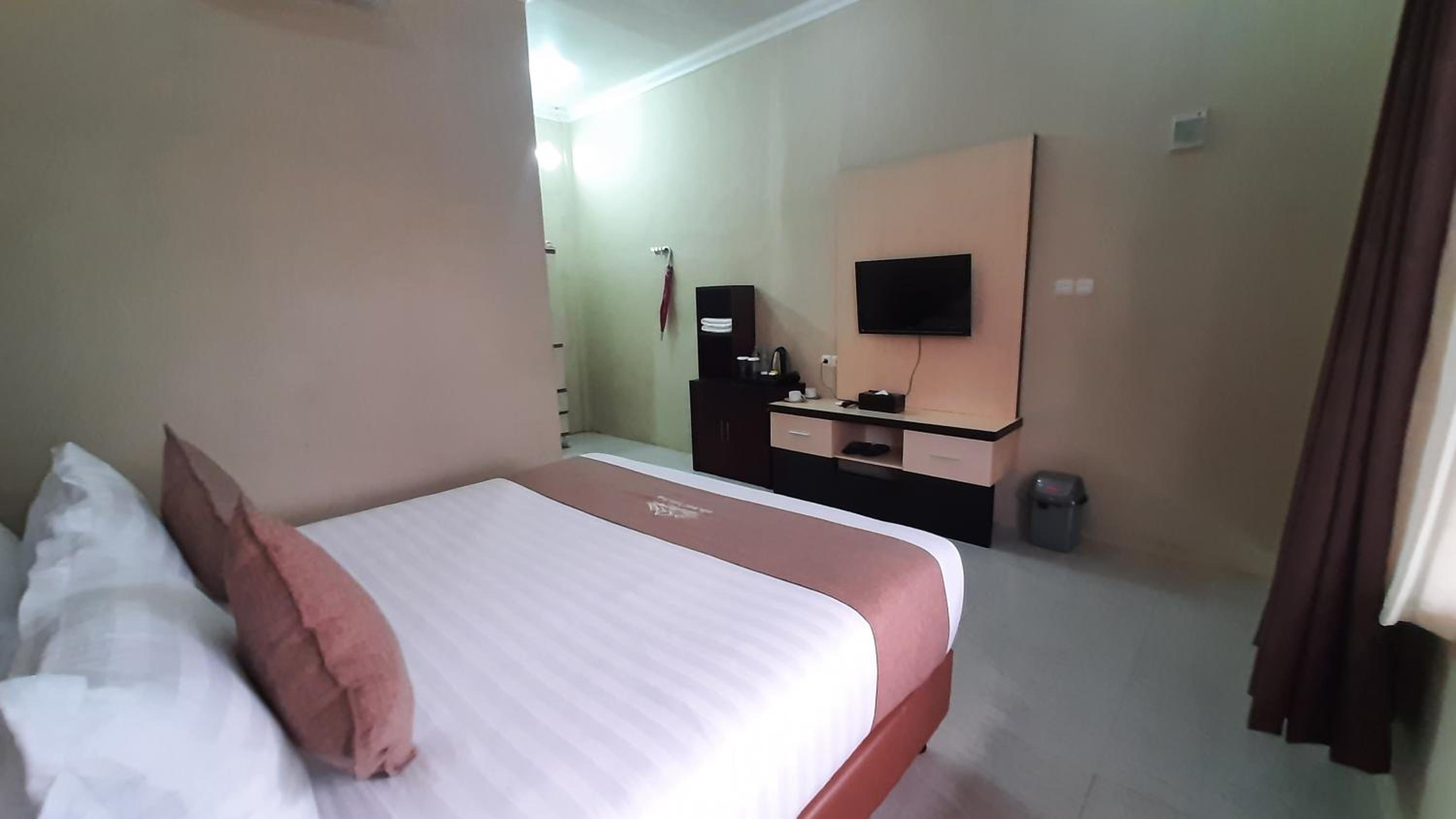 Standard Double Room - Photo 2