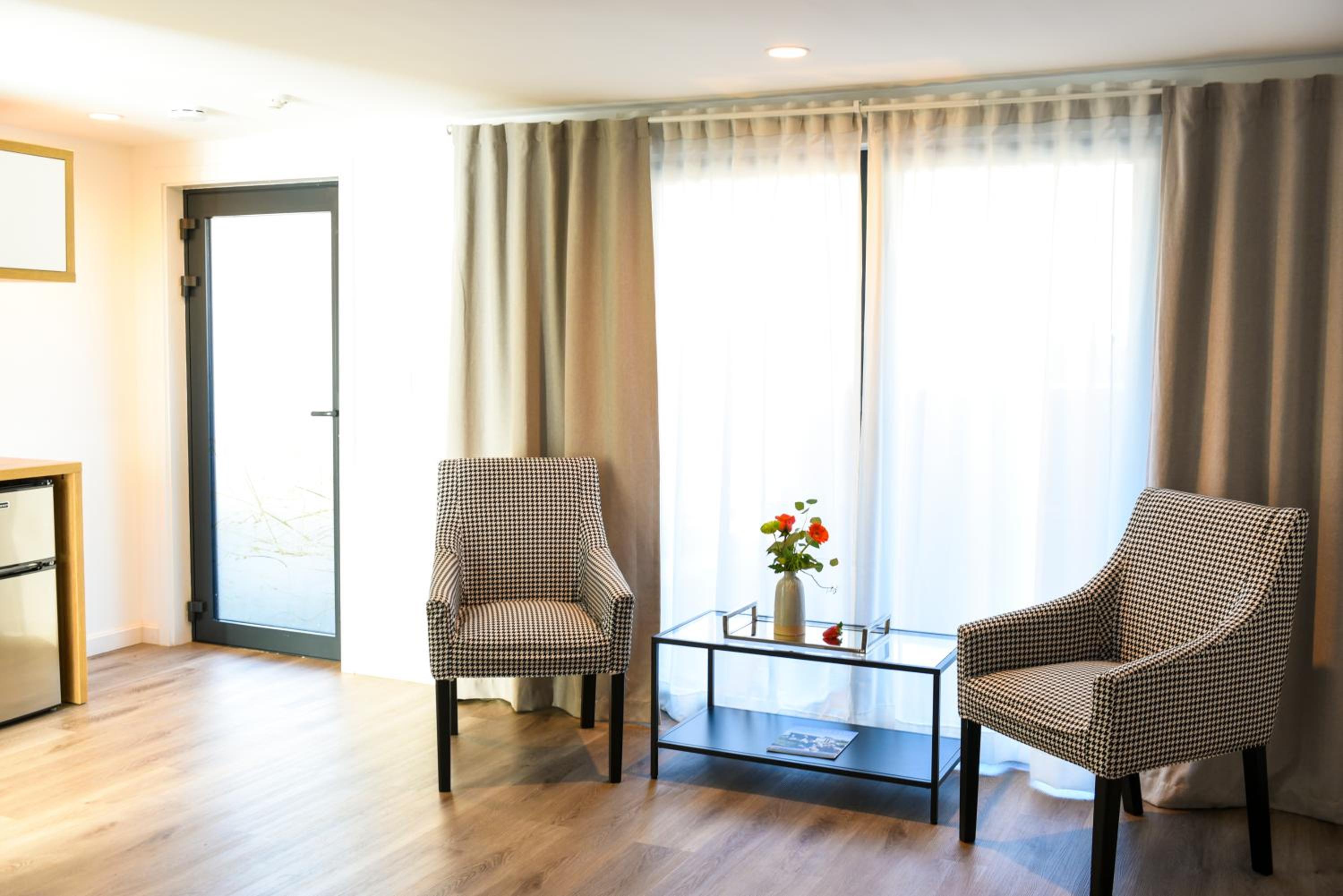 Deluxe King Room photo 3