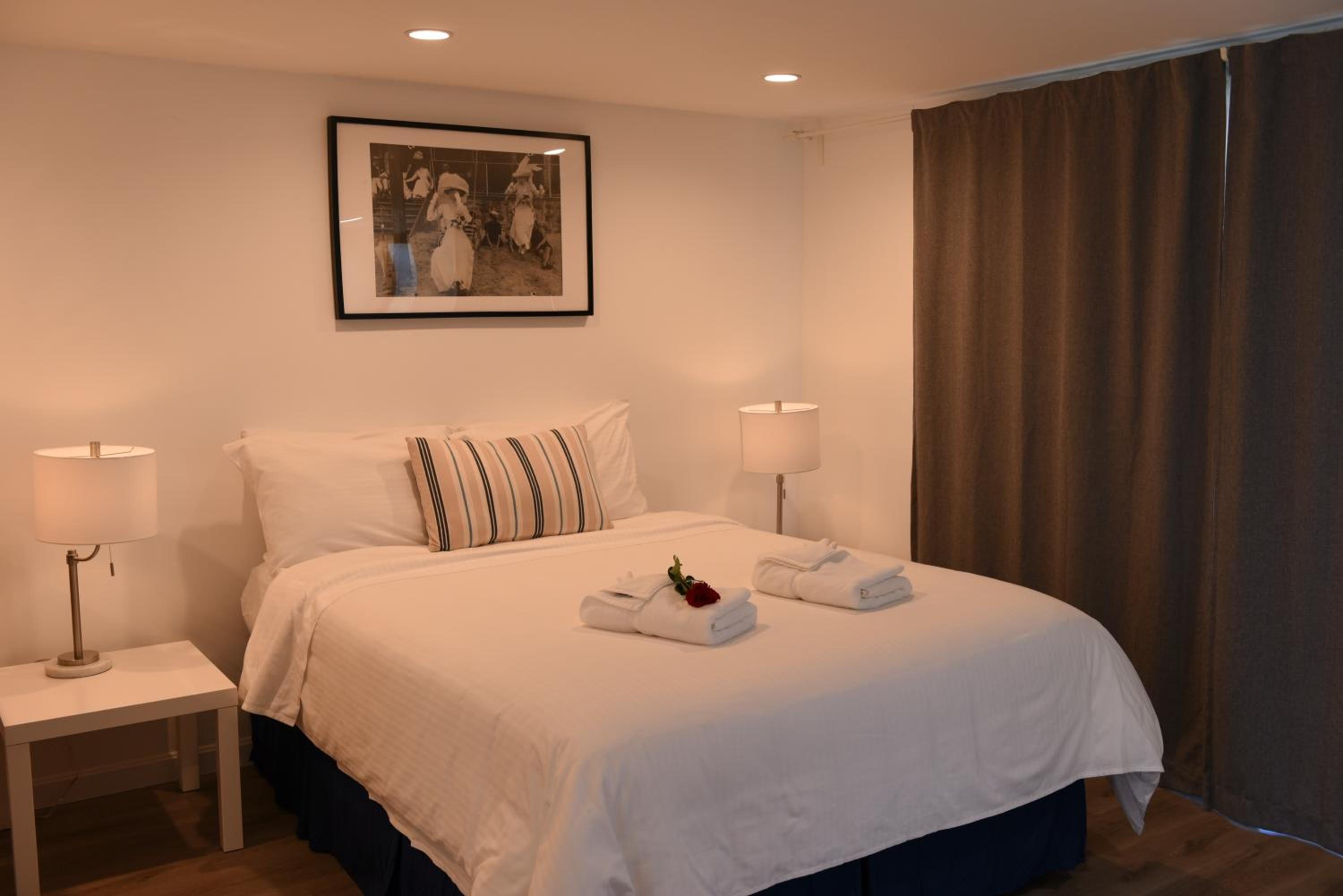 Deluxe Queen Room
