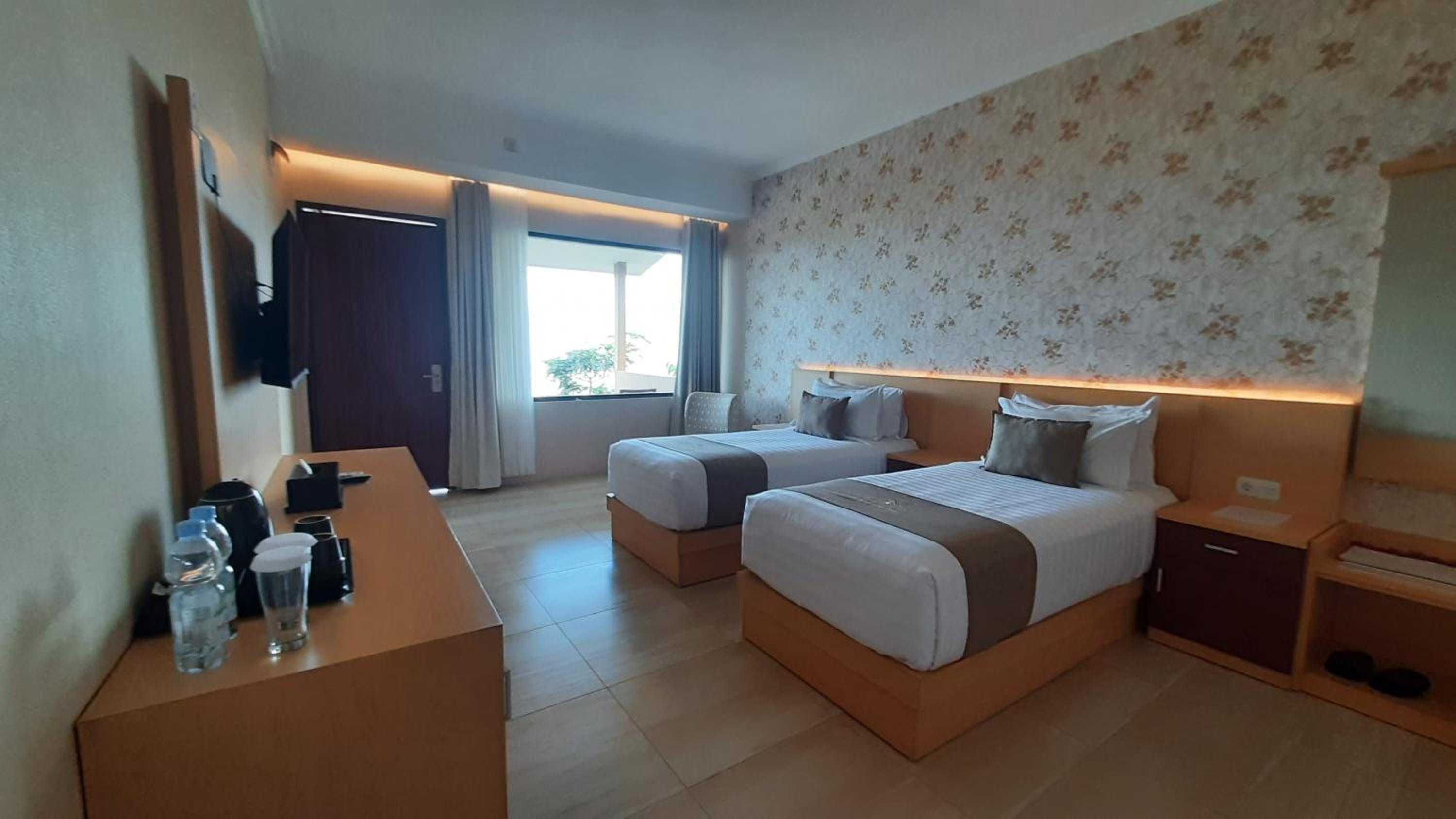 Superior Twin Room - Photo 4