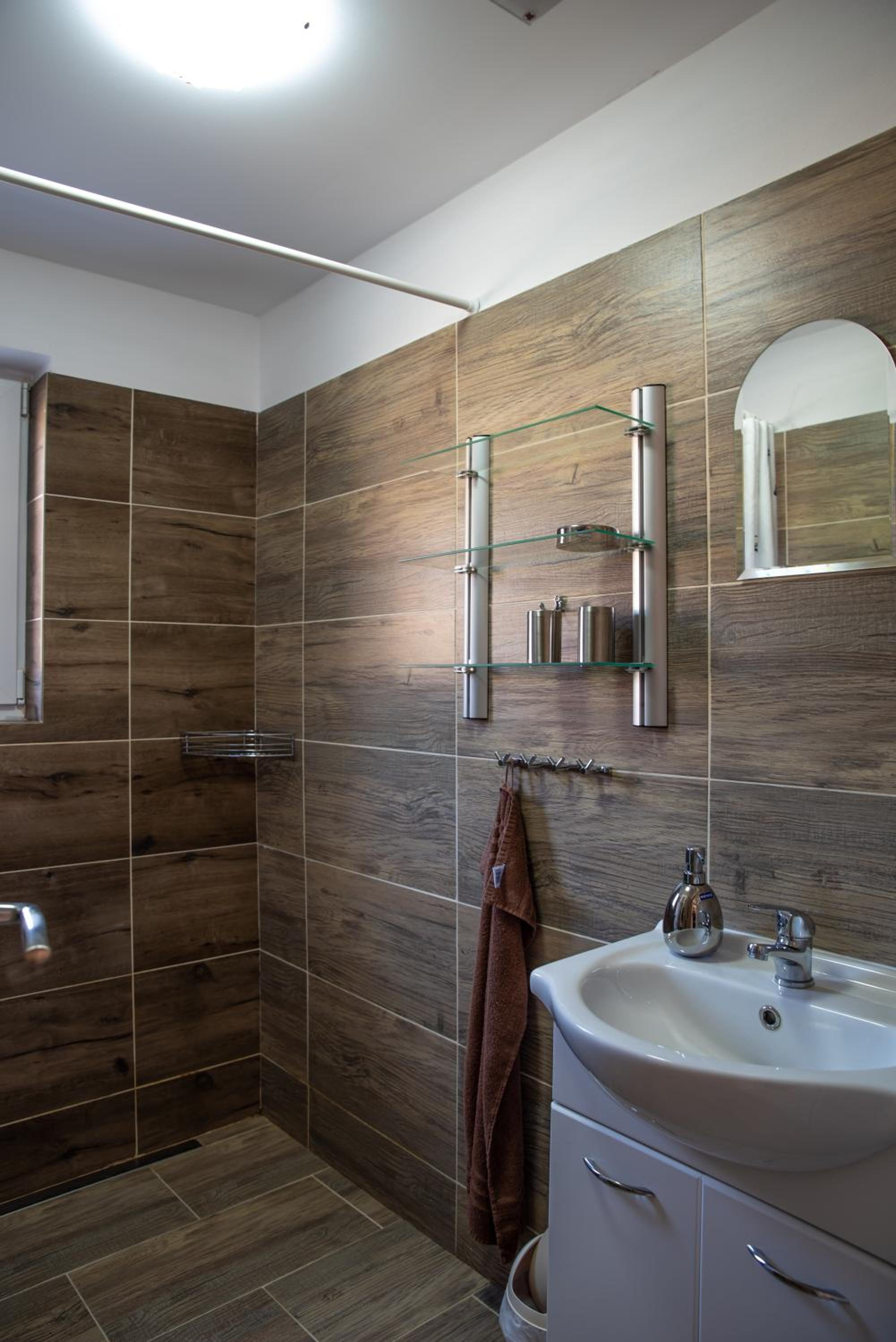 Three-Bedroom Suite - Photo 93