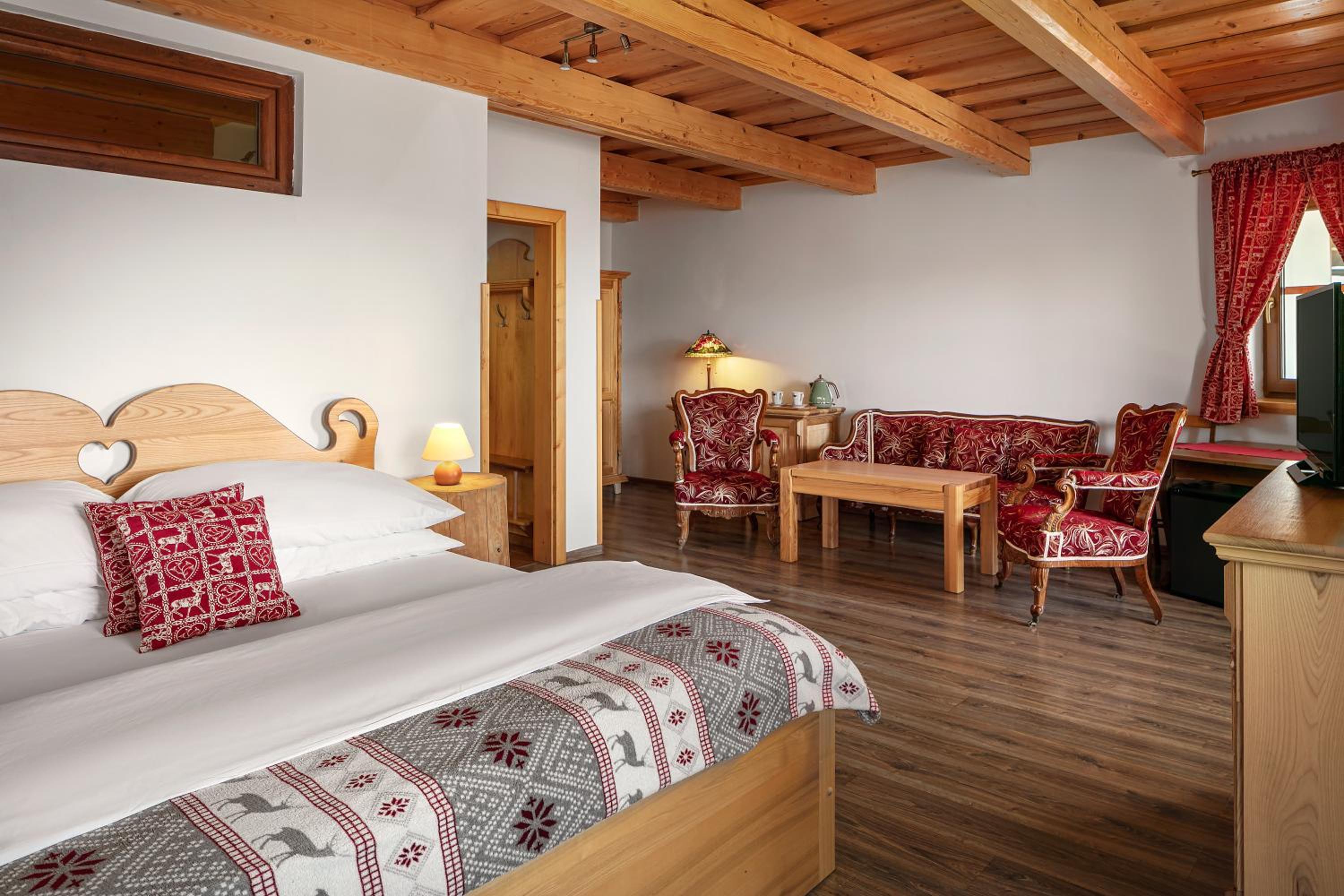Comfort Double Room with Balcony - Photo 3