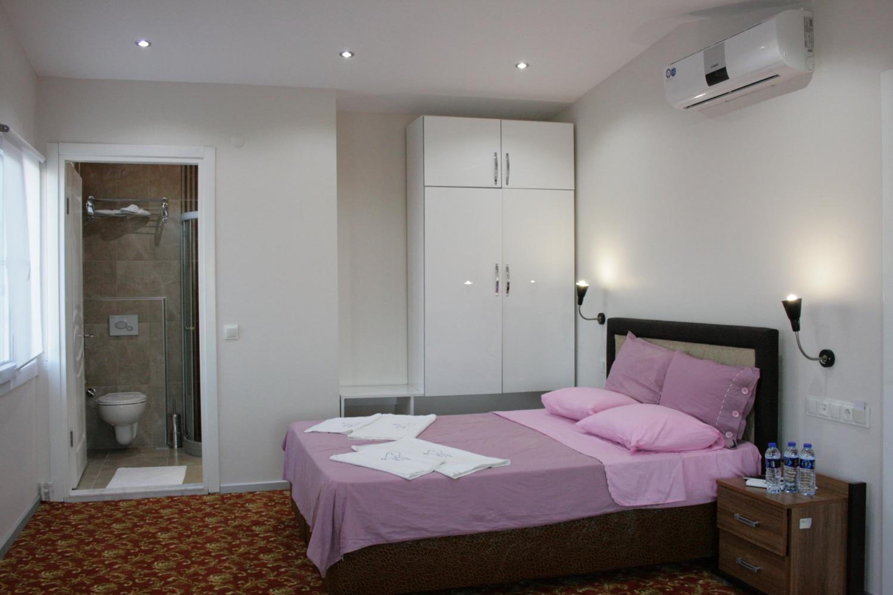 Apartment with Terrace photo 3