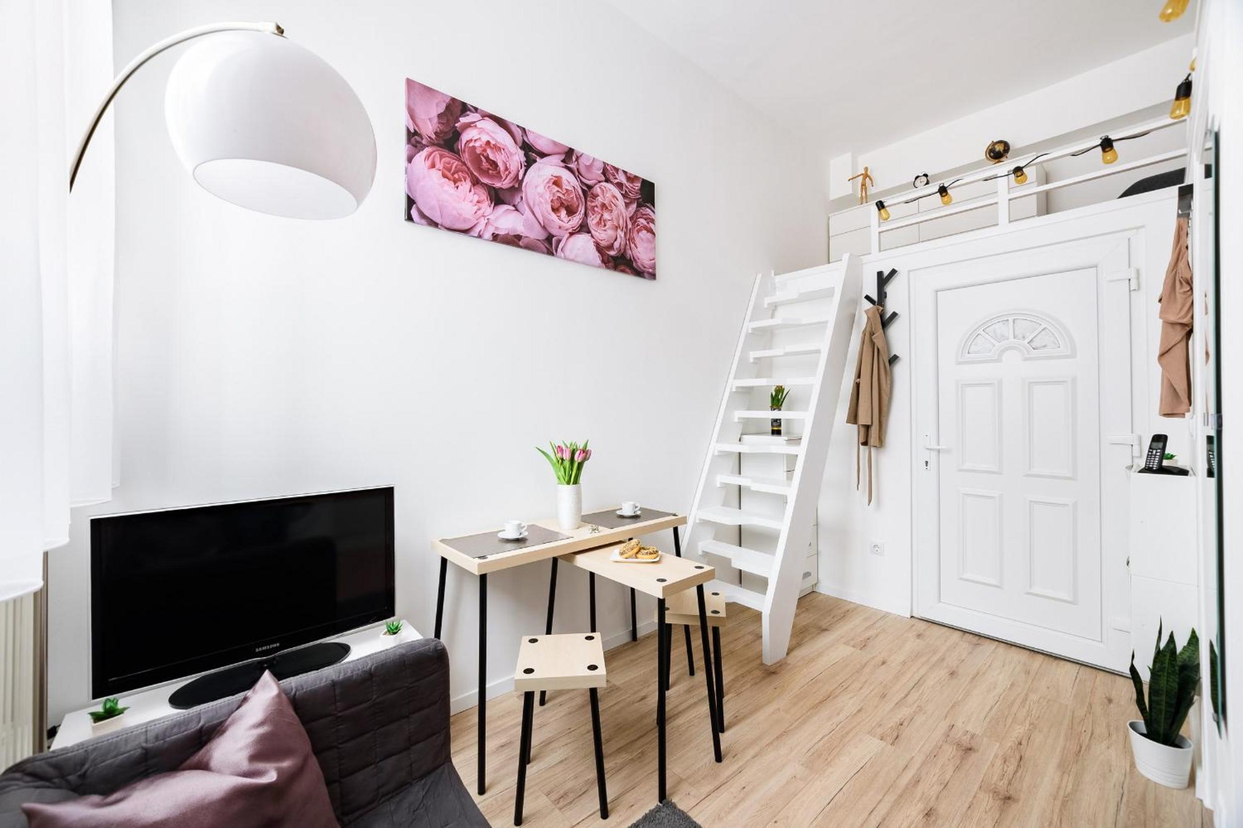 Studio - Split Level photo 1