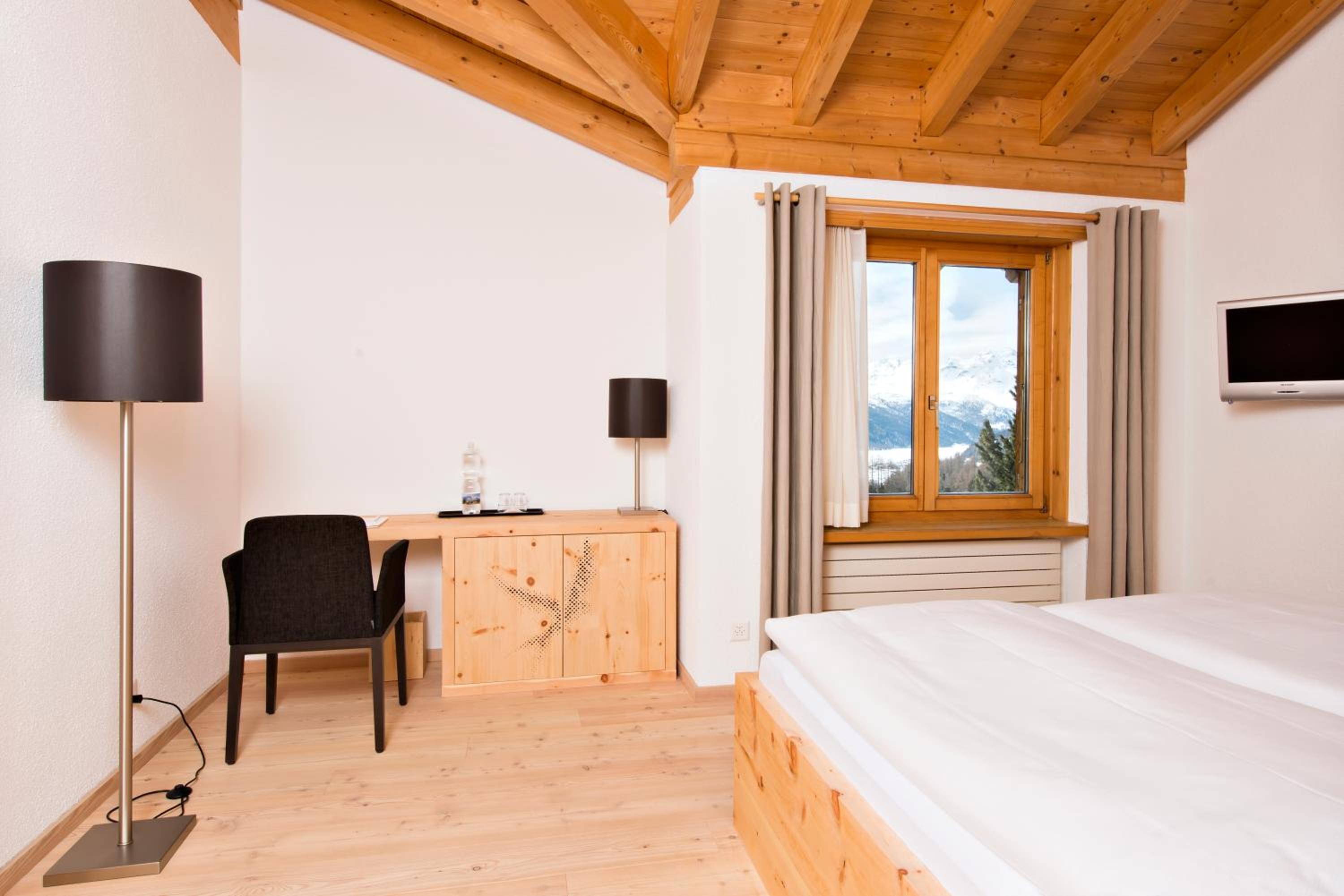 Double Room Swiss Pine - Photo 10