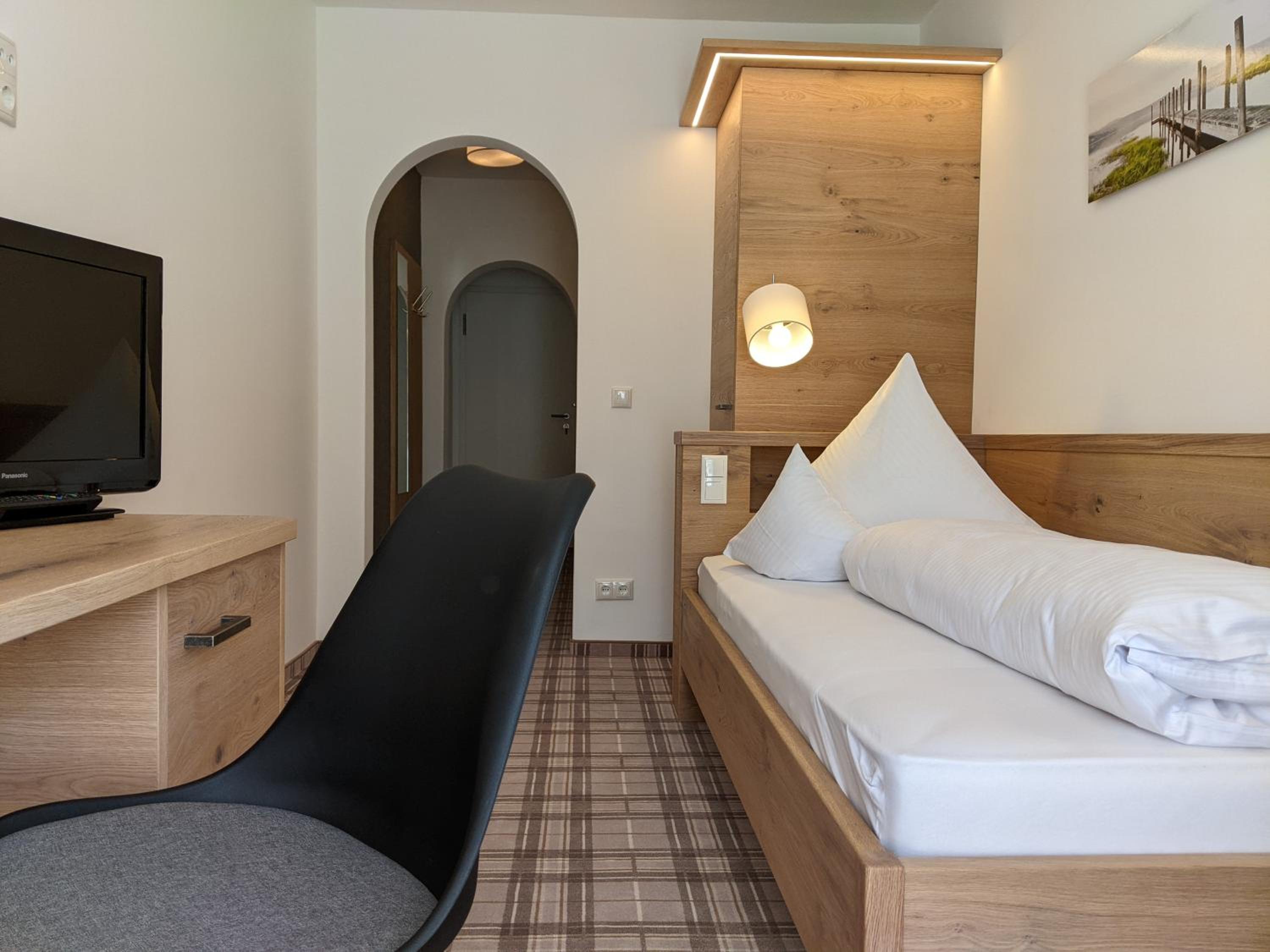 Standard Single Room photo 2