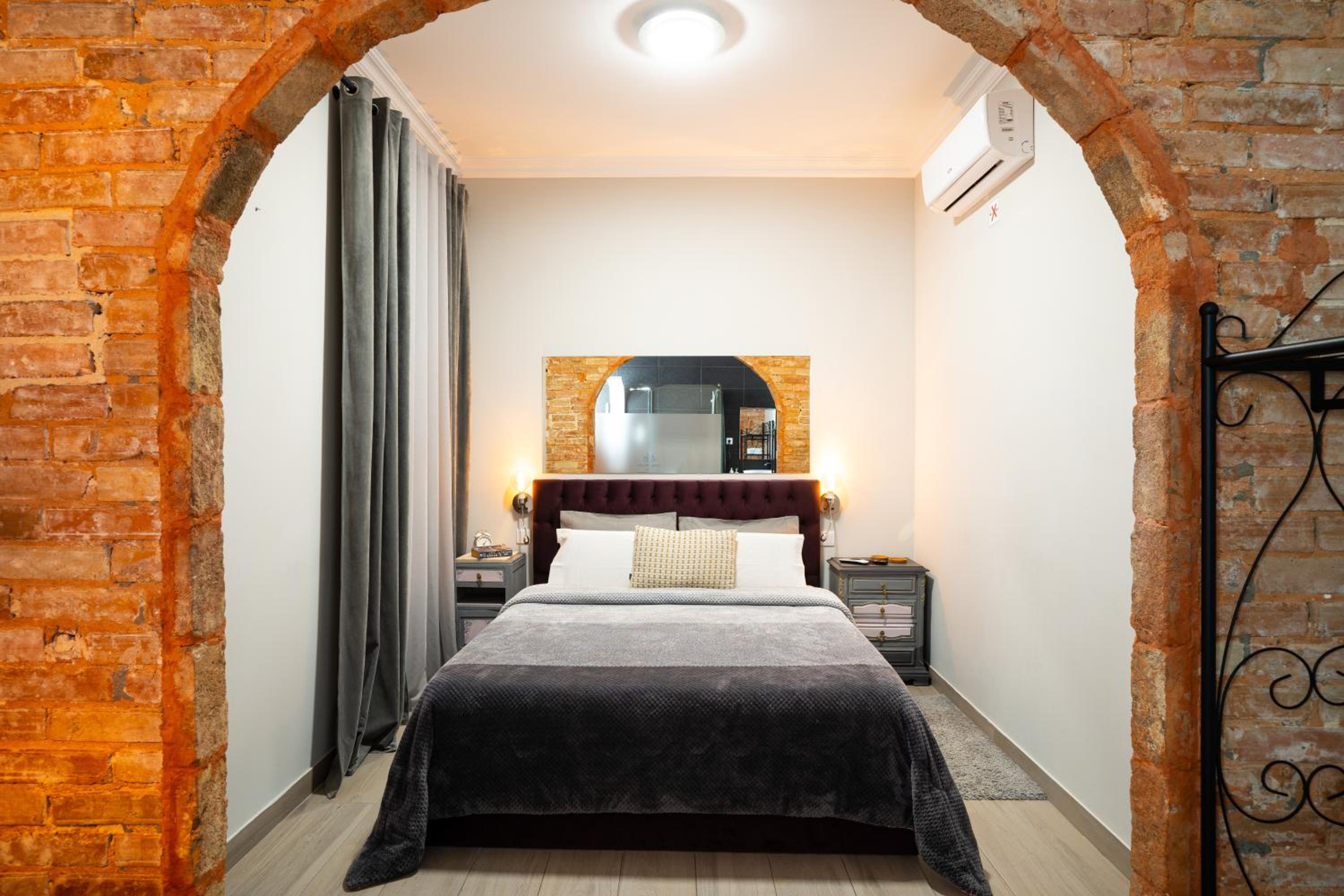 Deluxe Double Room - Photo 24