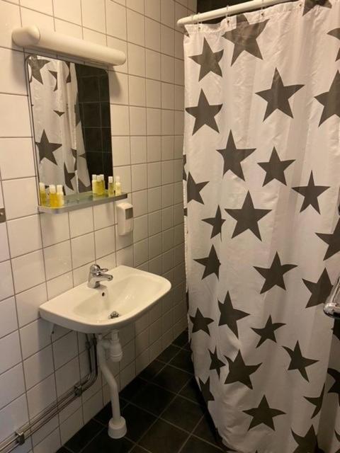 Standard Double Room - Photo 2