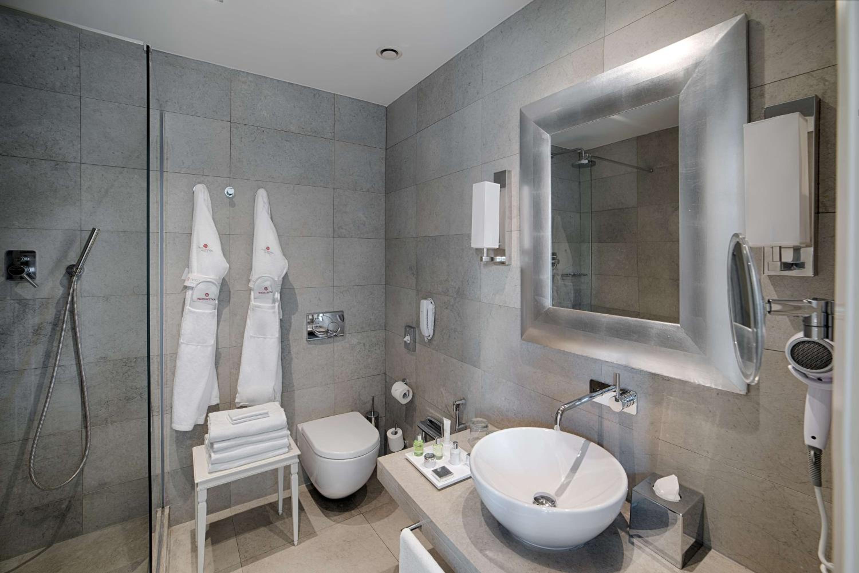 Triple Room with 3 Adults Occupancy