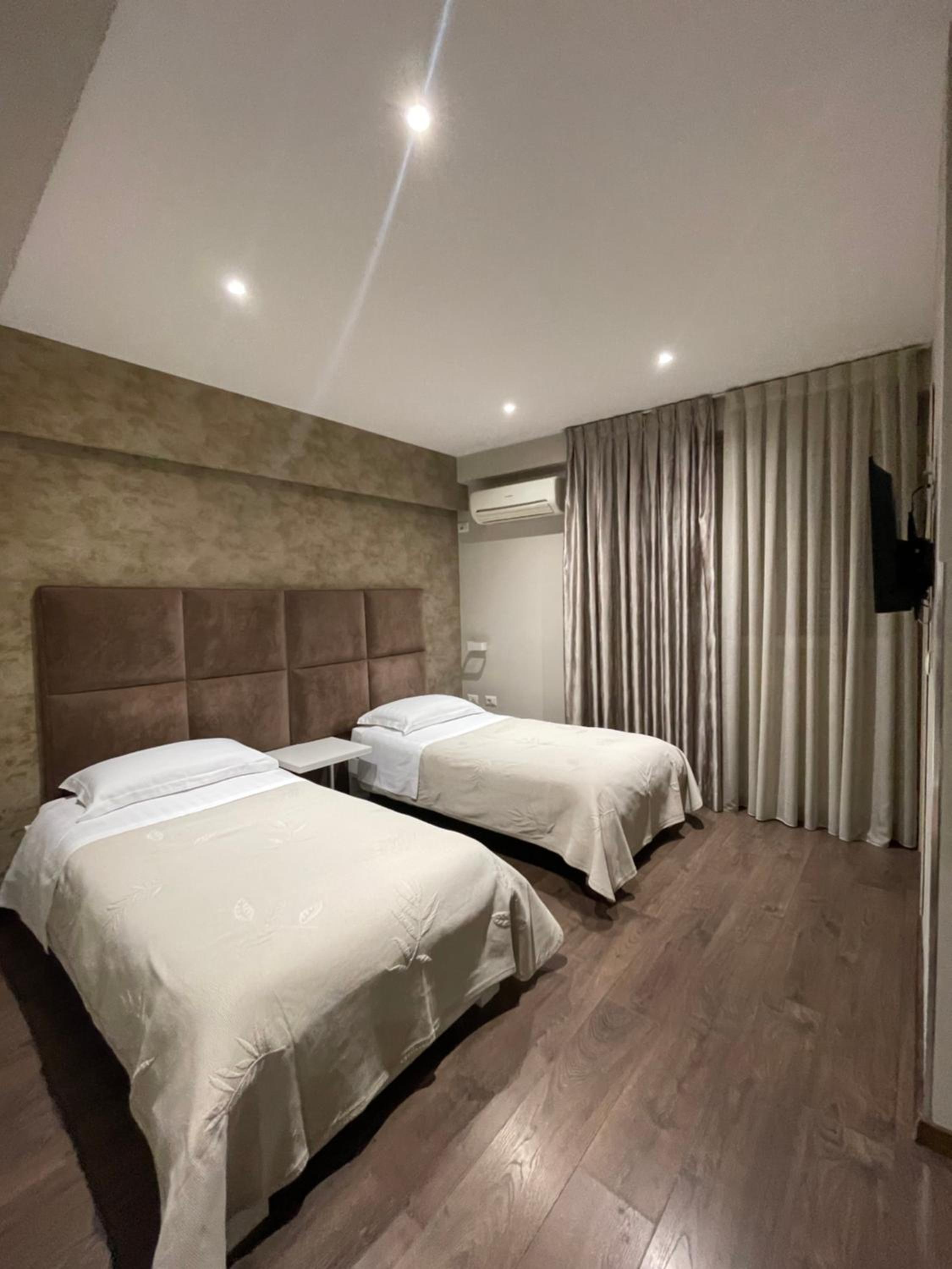 Twin Room photo 2