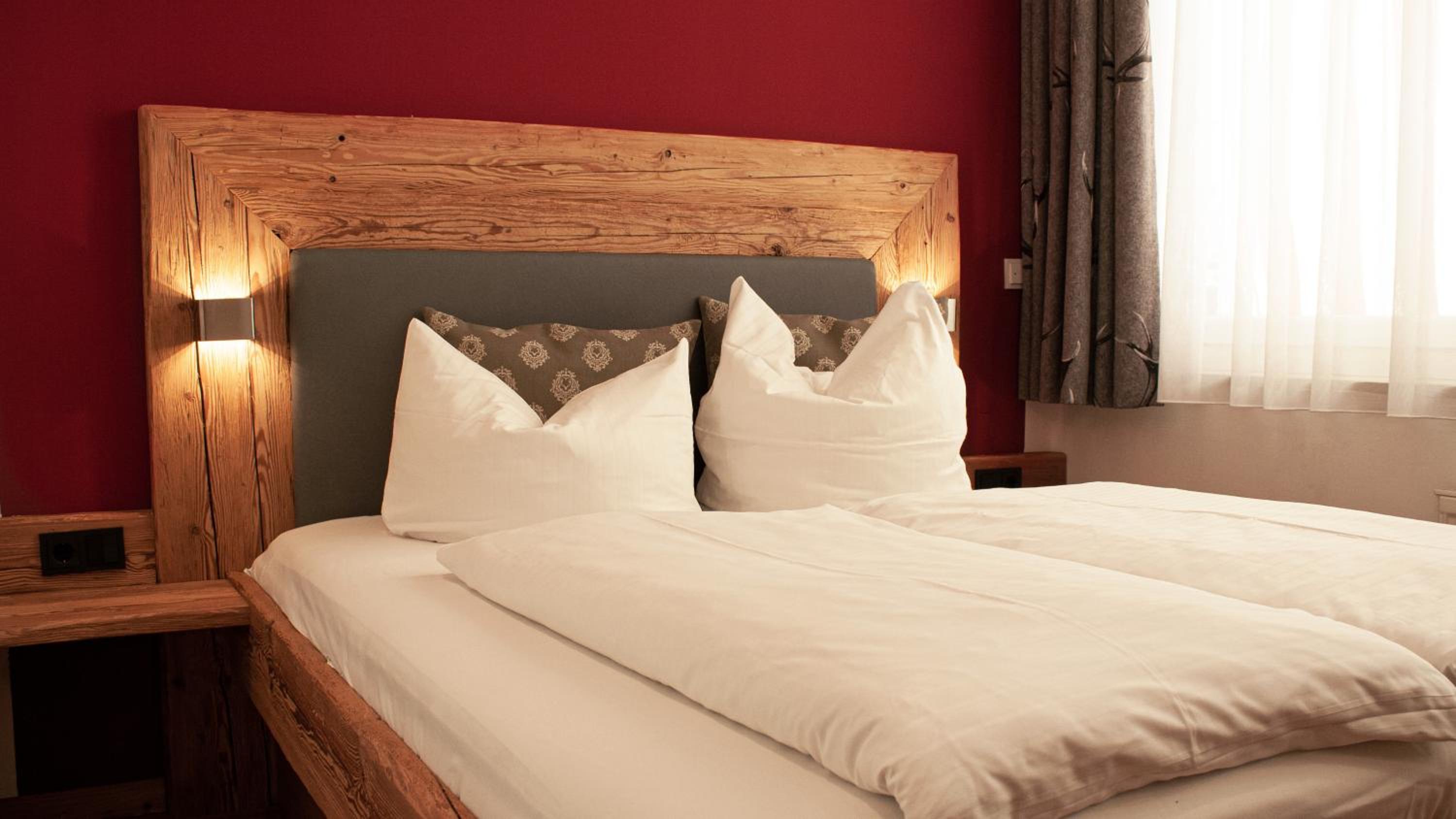 Deluxe Room - Photo 4