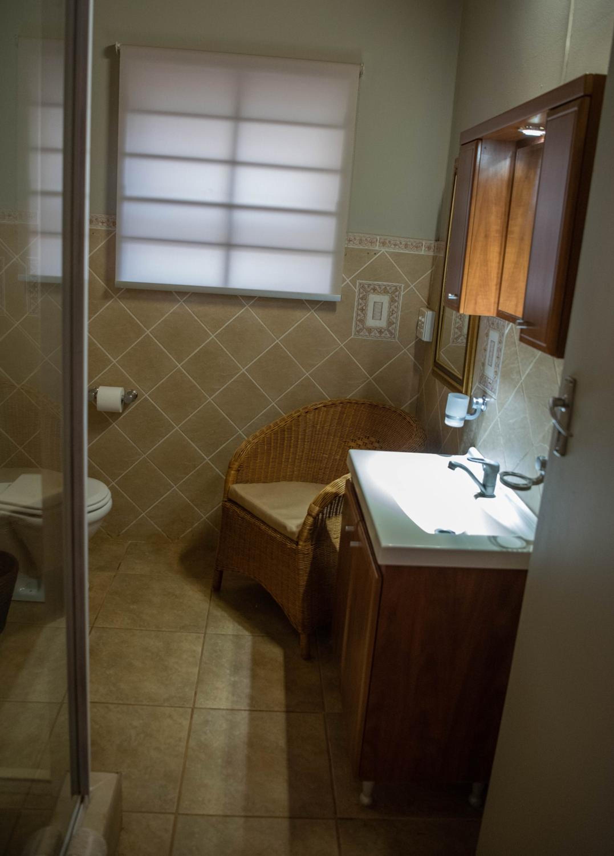 Suite - Photo 2