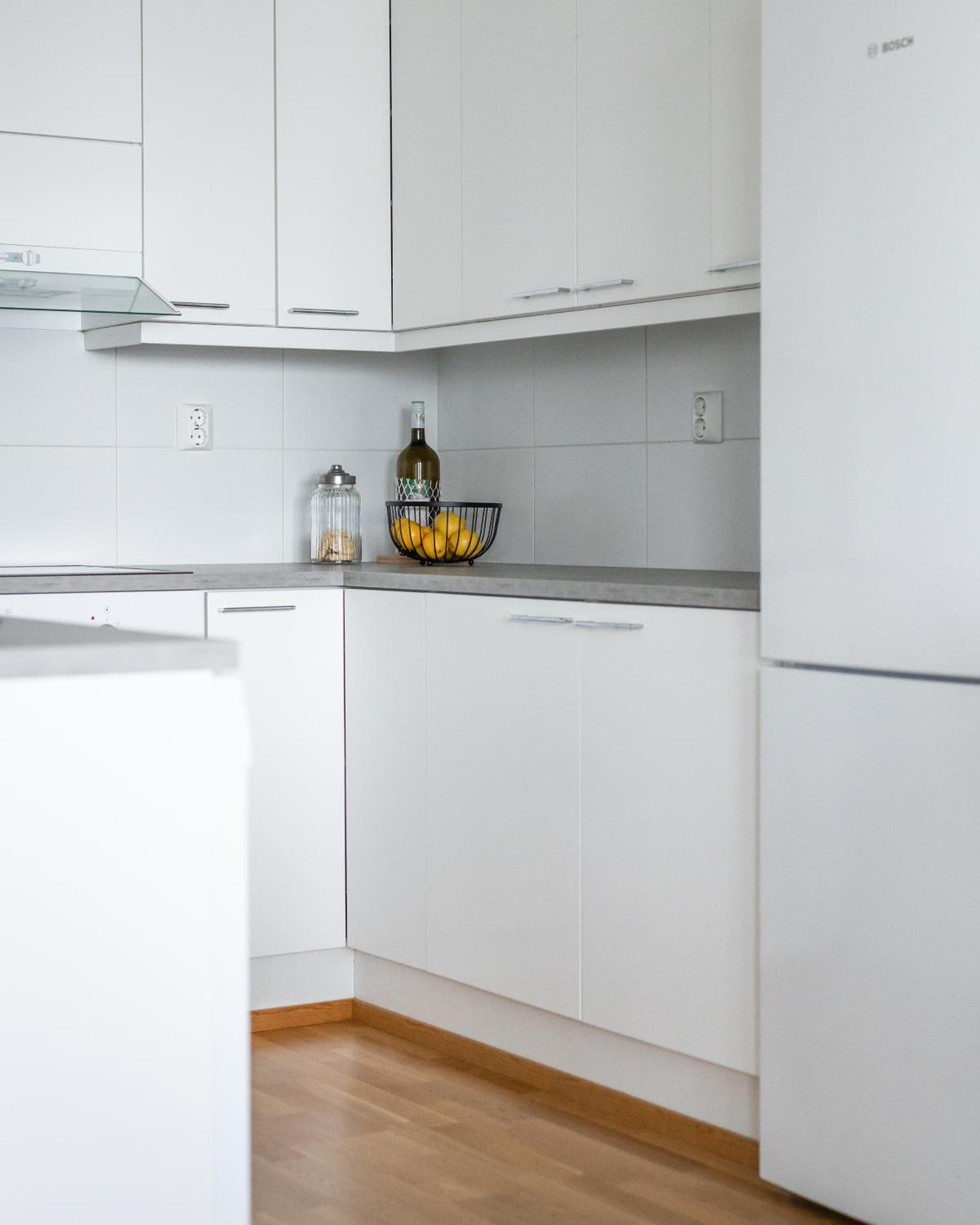 One-Bedroom Apartment - Photo 12