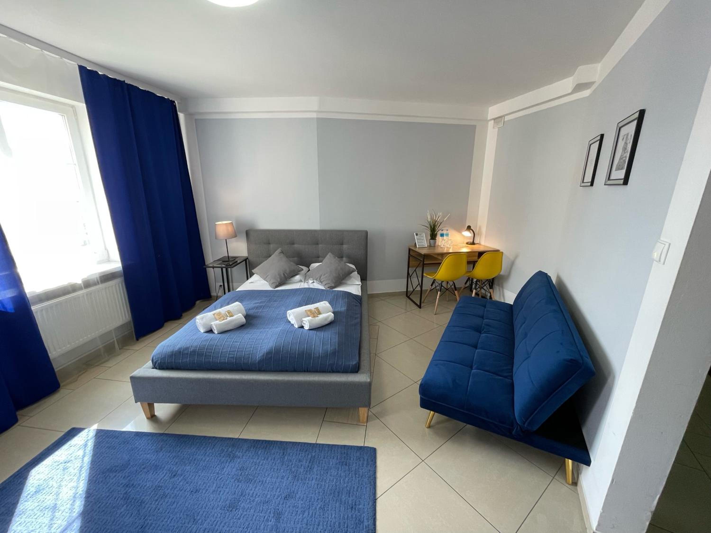 Double Room with Extra Bed and Balcony photo 1