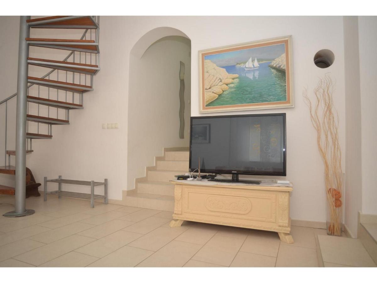 Two Bedroom Apartment  photo 3