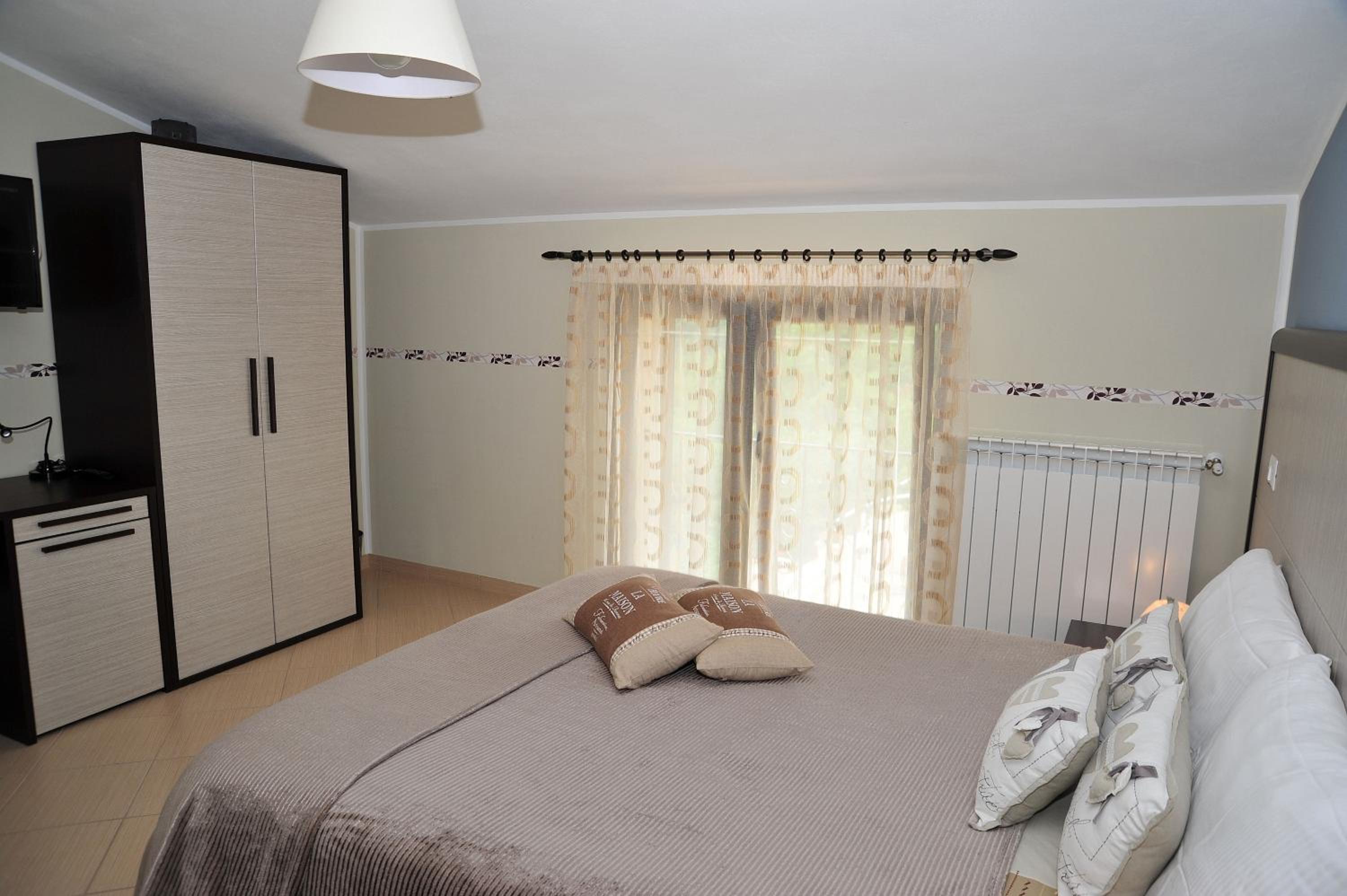 Deluxe Double or Twin Room photo 2