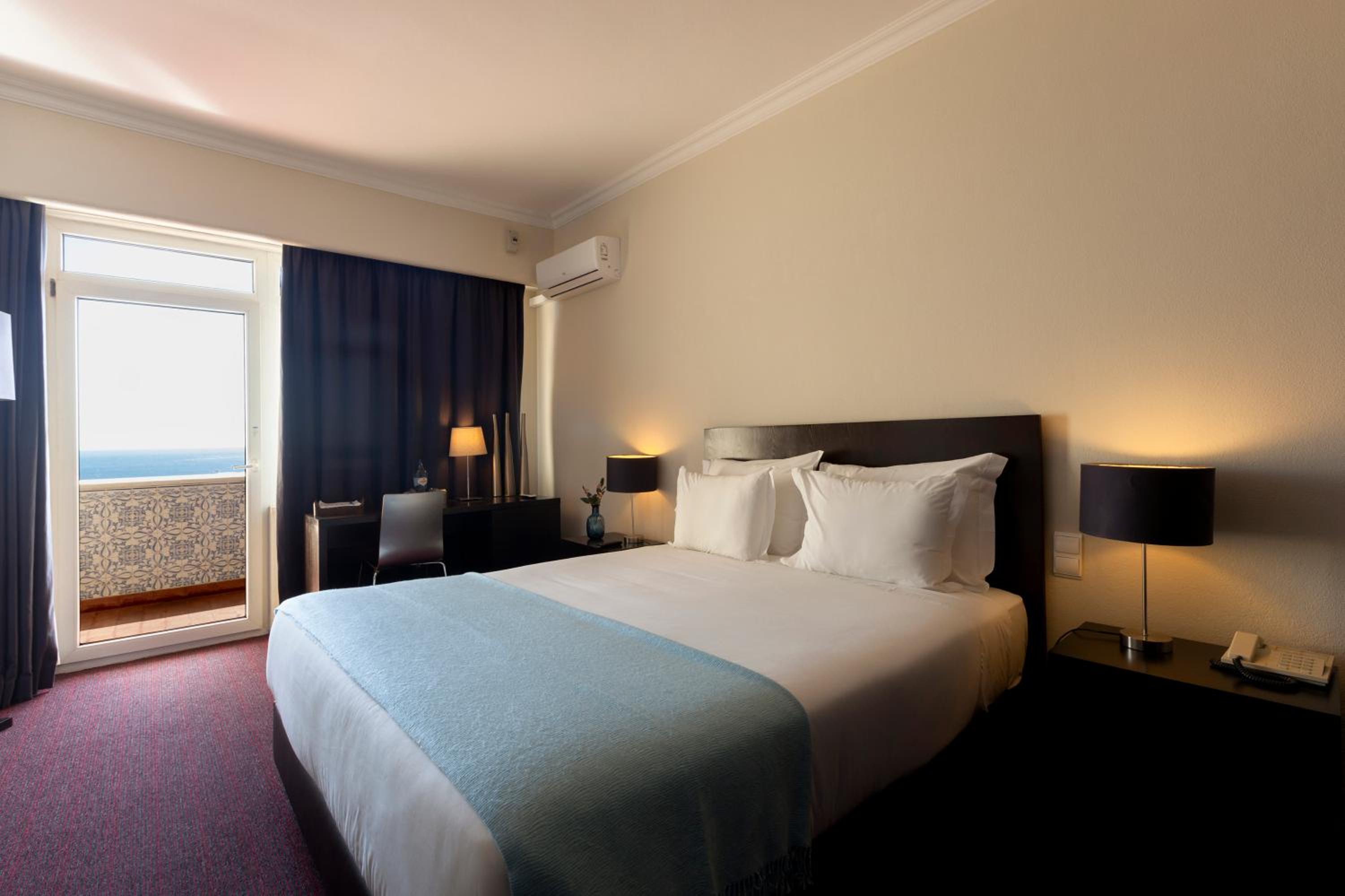 Superior Double Room with Pool View and Balcony - Photo 1