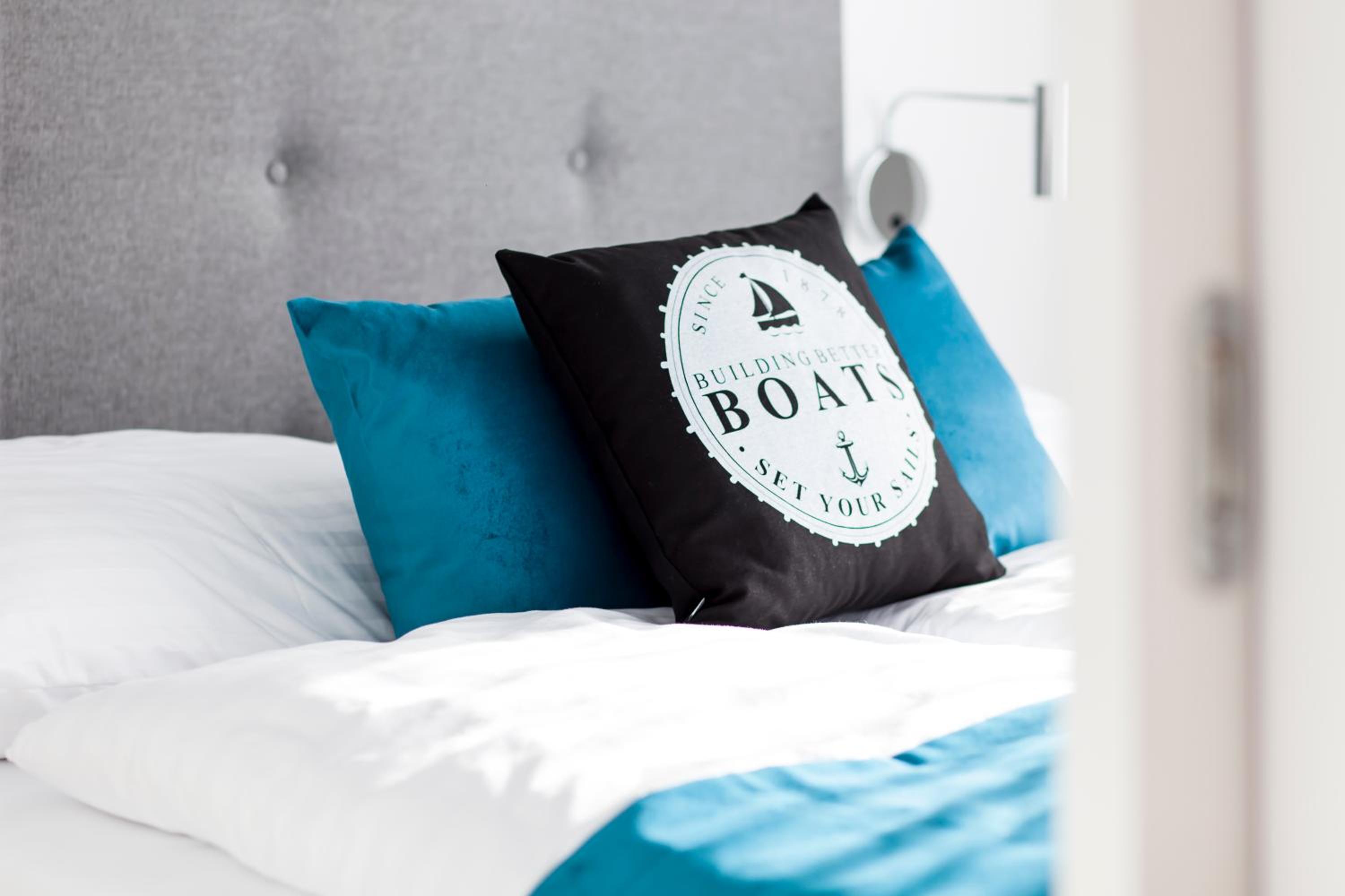 Premium Suite - Photo 4