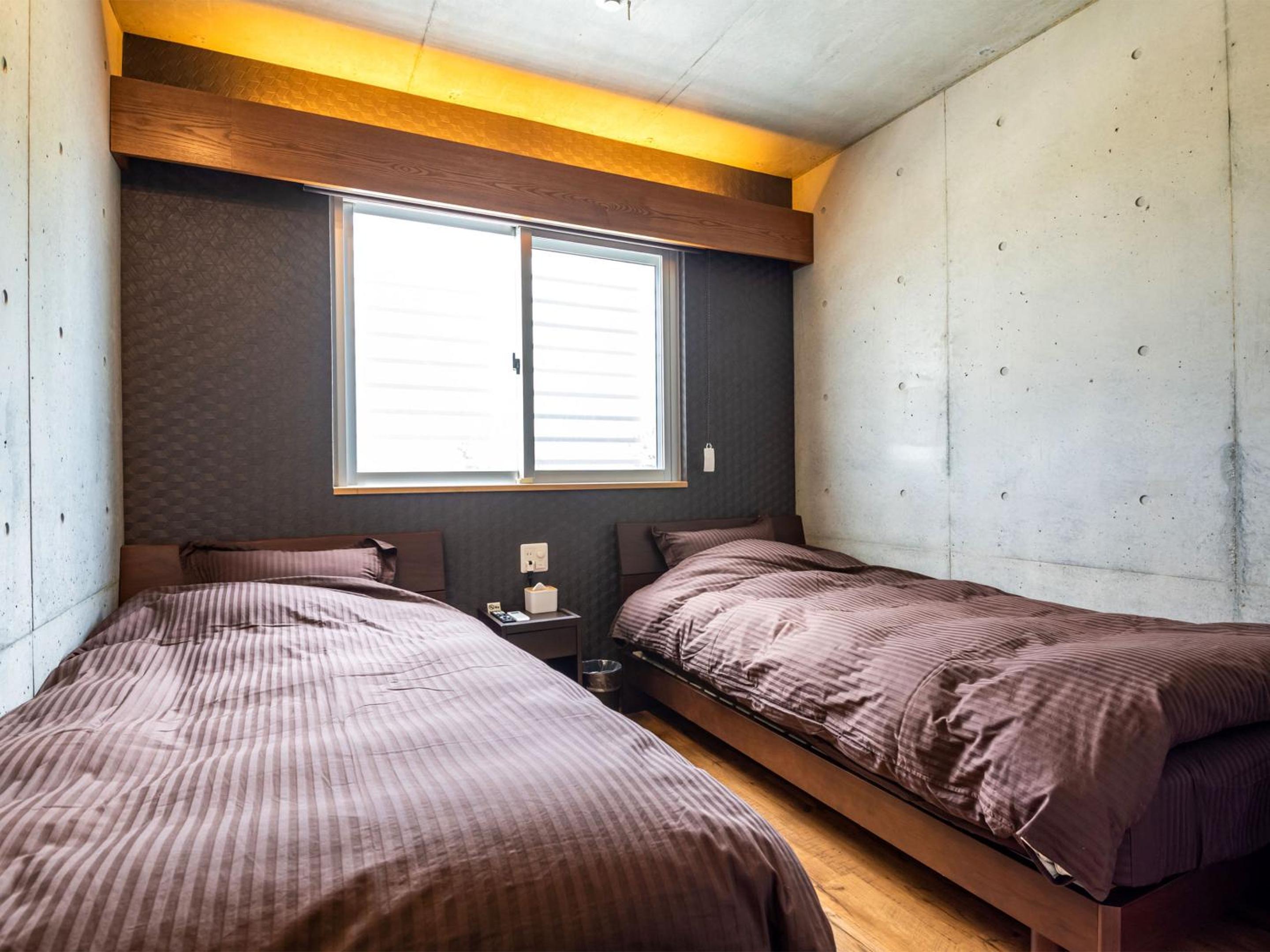 Twin Room - Photo 10