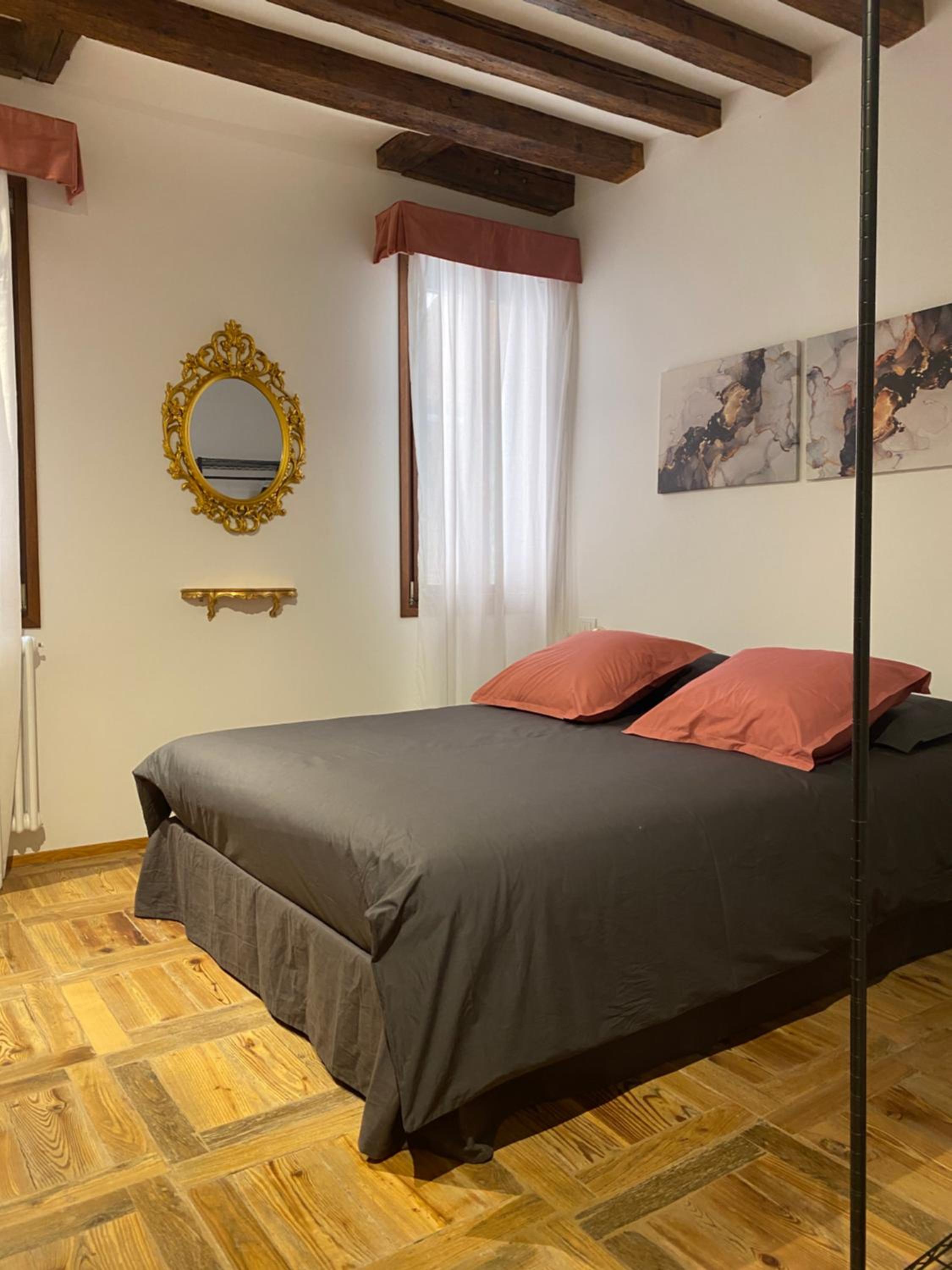 Two-Bedroom Standard Apartment photo 1