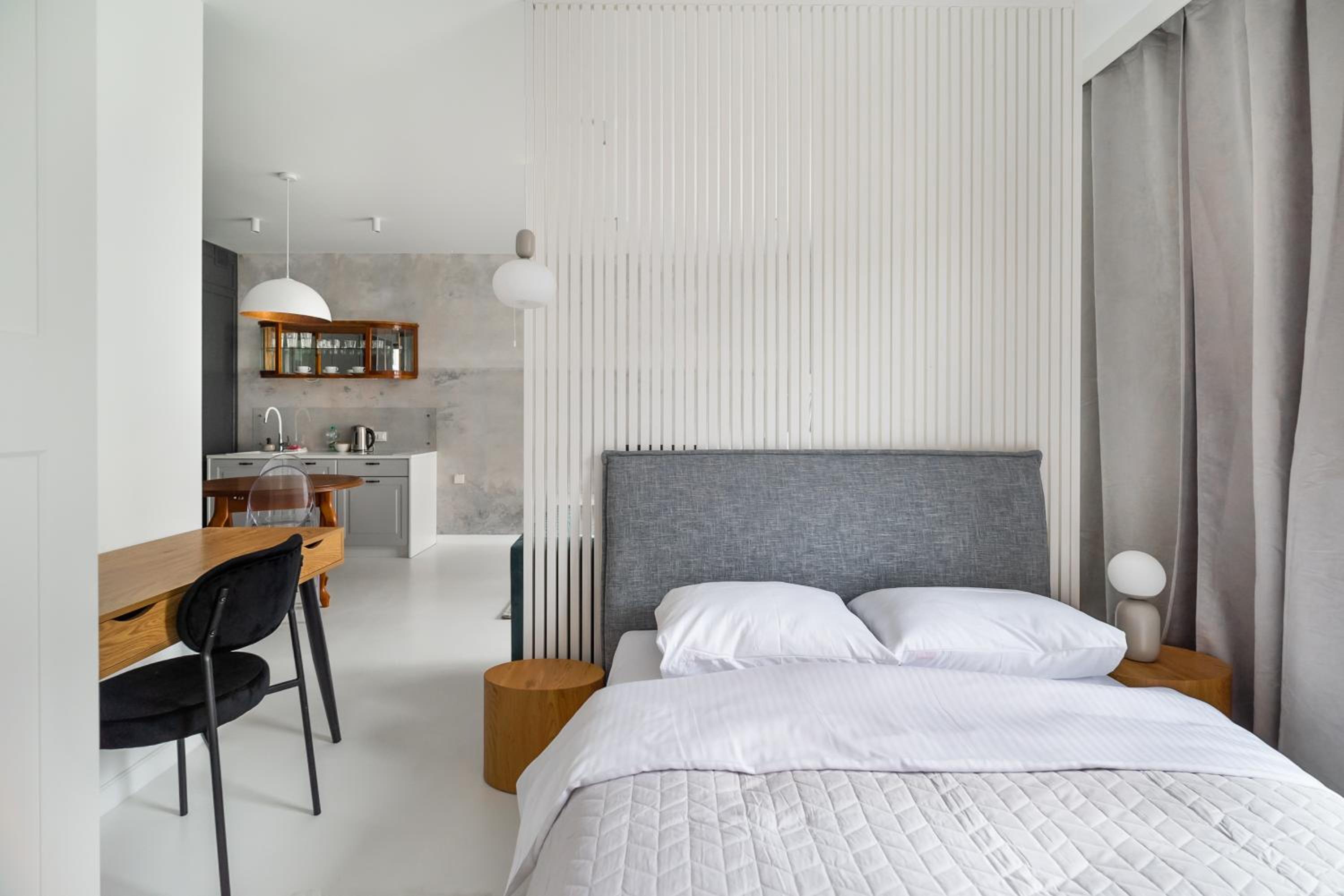 One-Bedroom Apartment - Photo 7