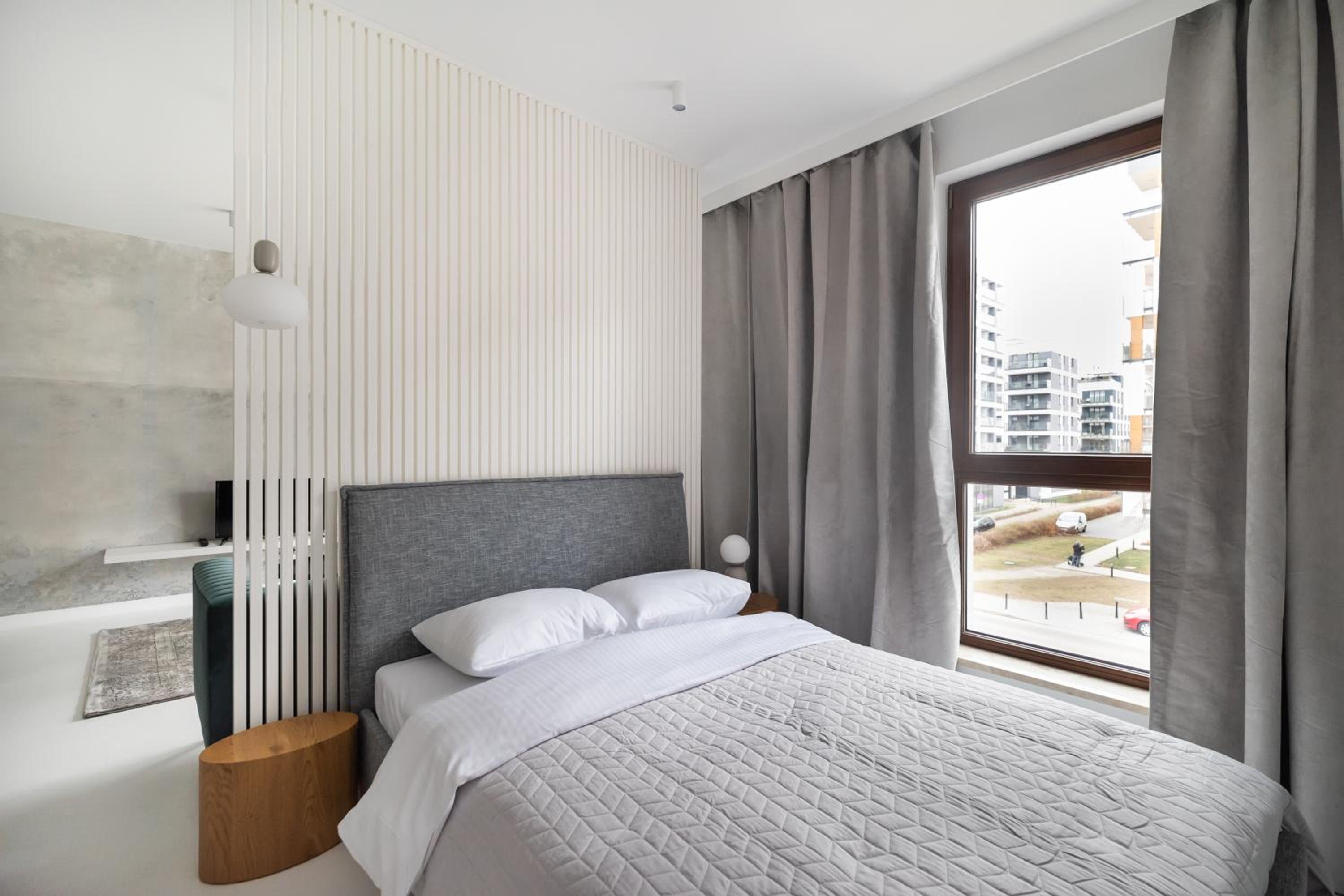 One-Bedroom Apartment - Photo 12