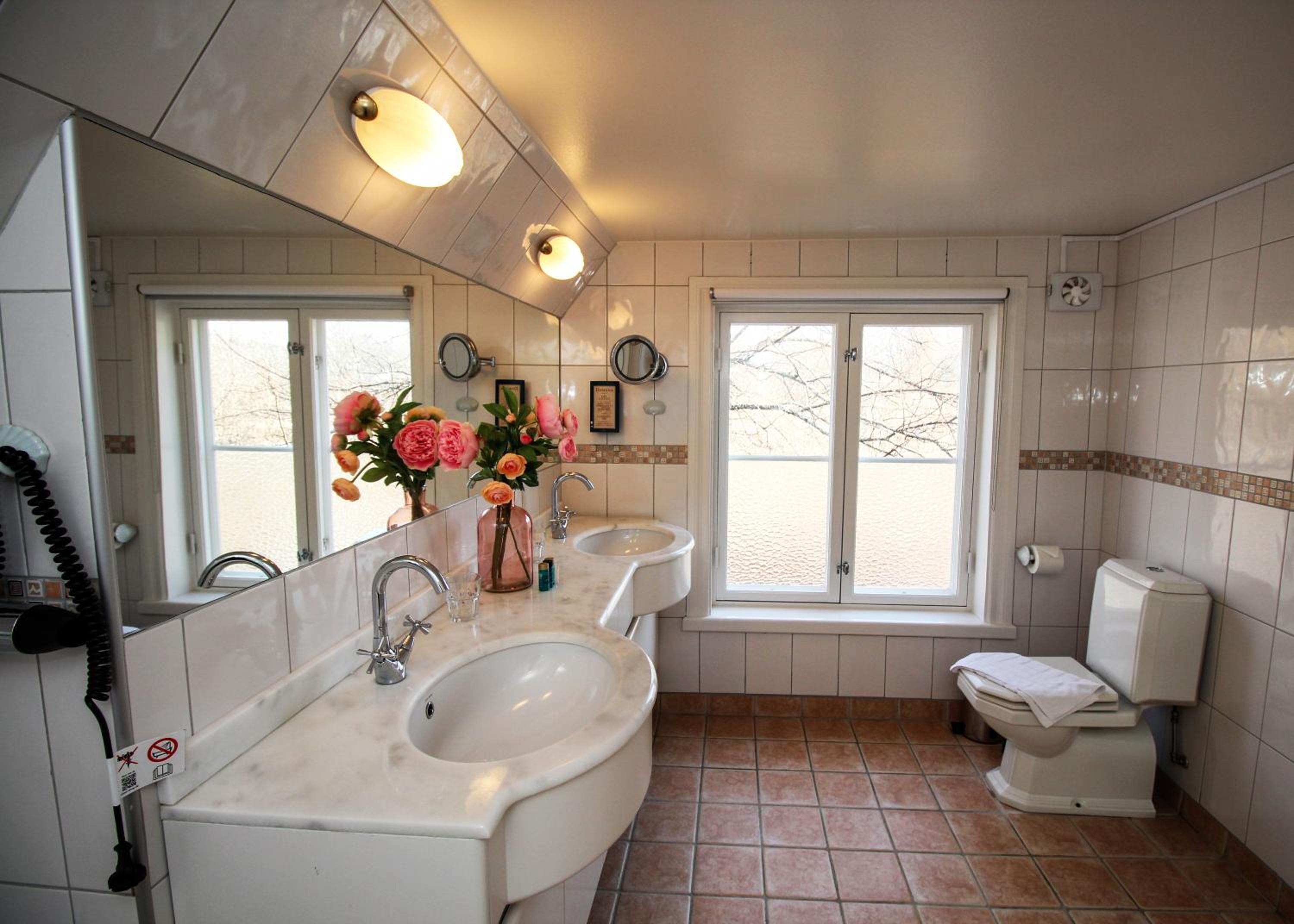 Deluxe Suite - Photo 2