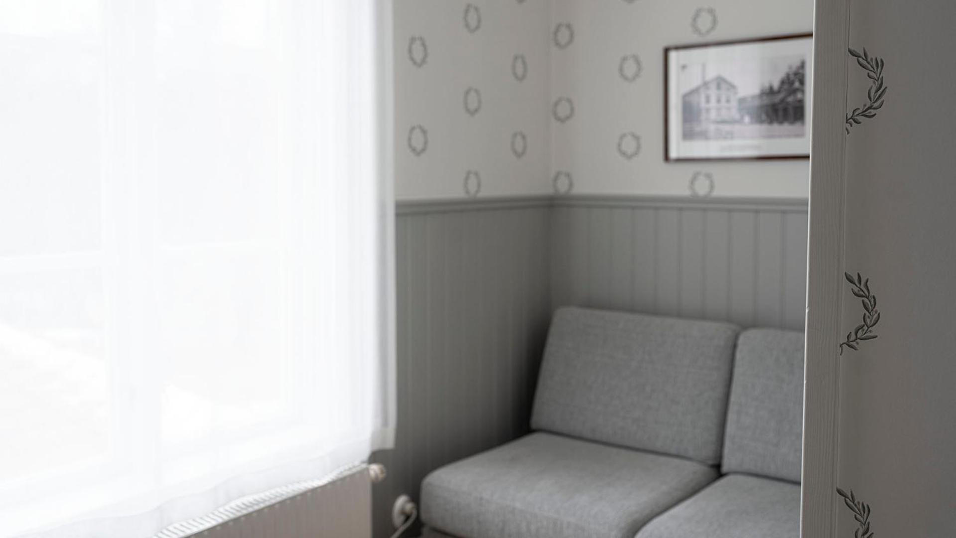 Economy Double Room - Photo 15