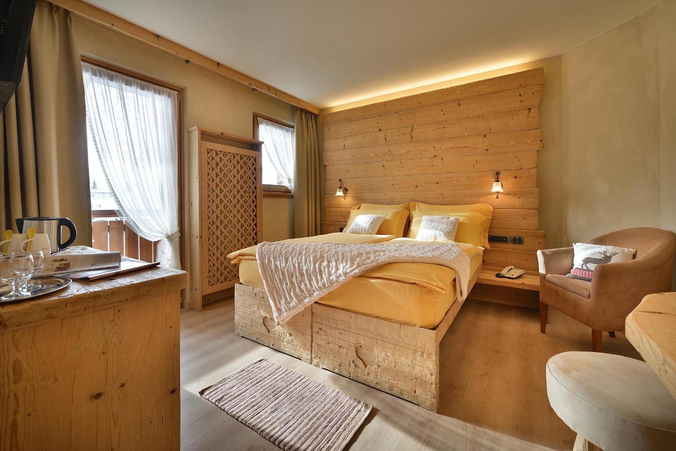Double or Twin Room with Balcony photo 2