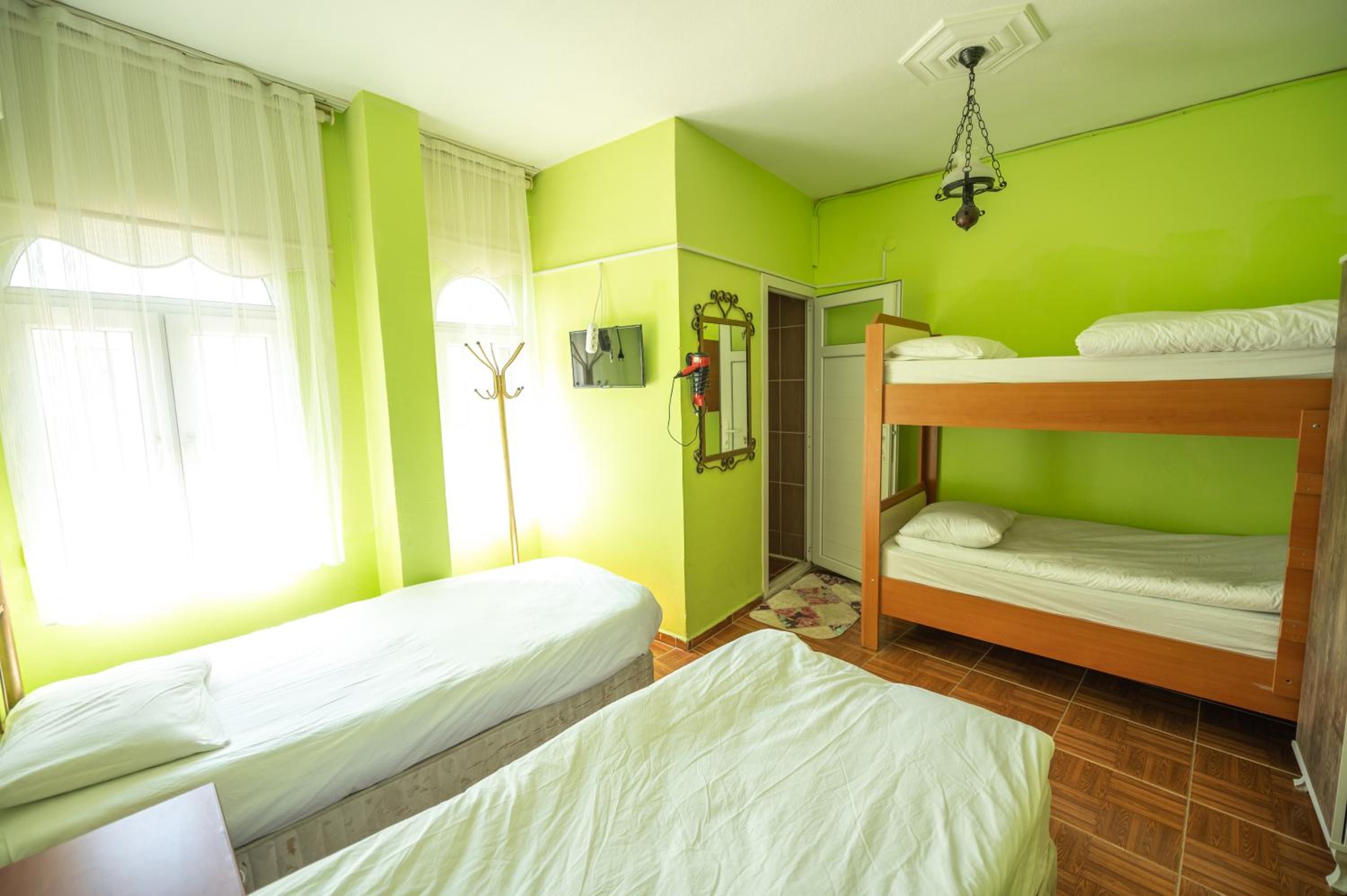Comfort Quadruple Room - Photo 1