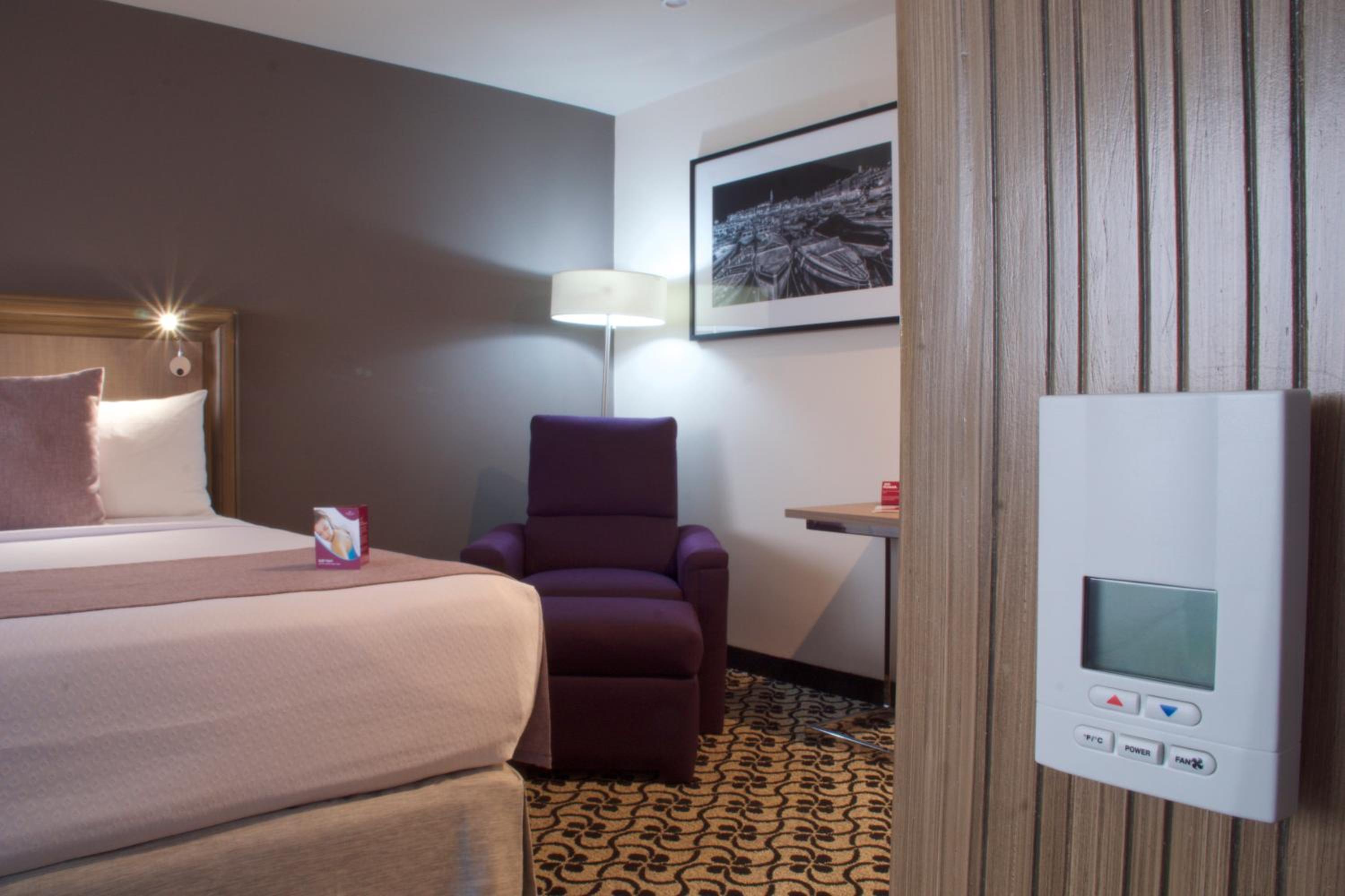 Standard King Room - Photo 1