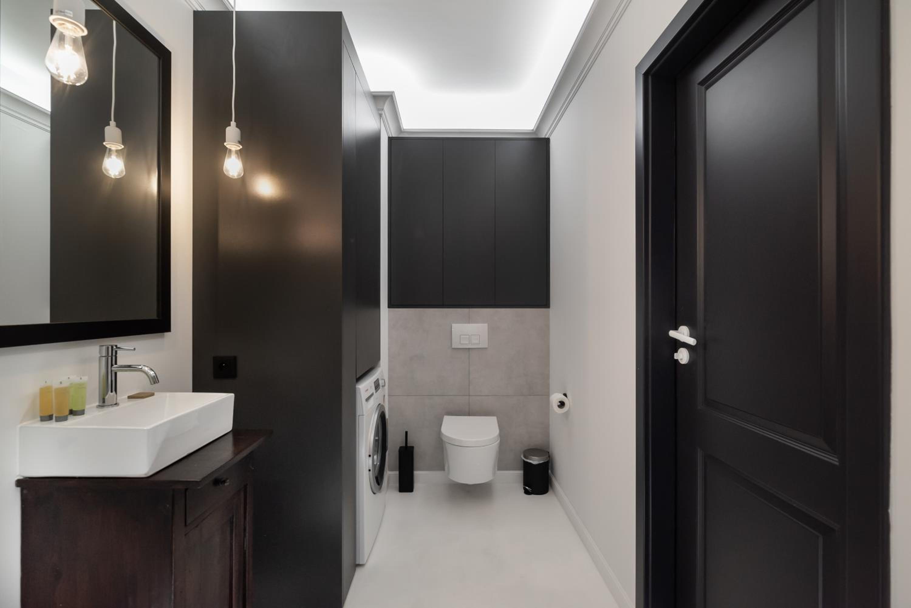 One-Bedroom Apartment - Photo 20