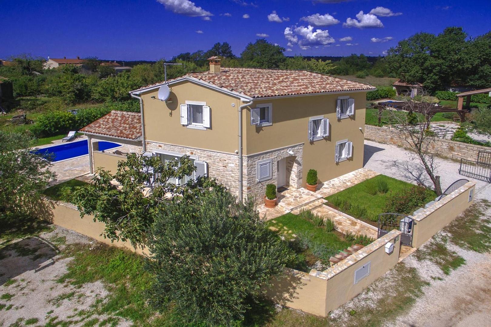 Villa with Private Pool photo 3