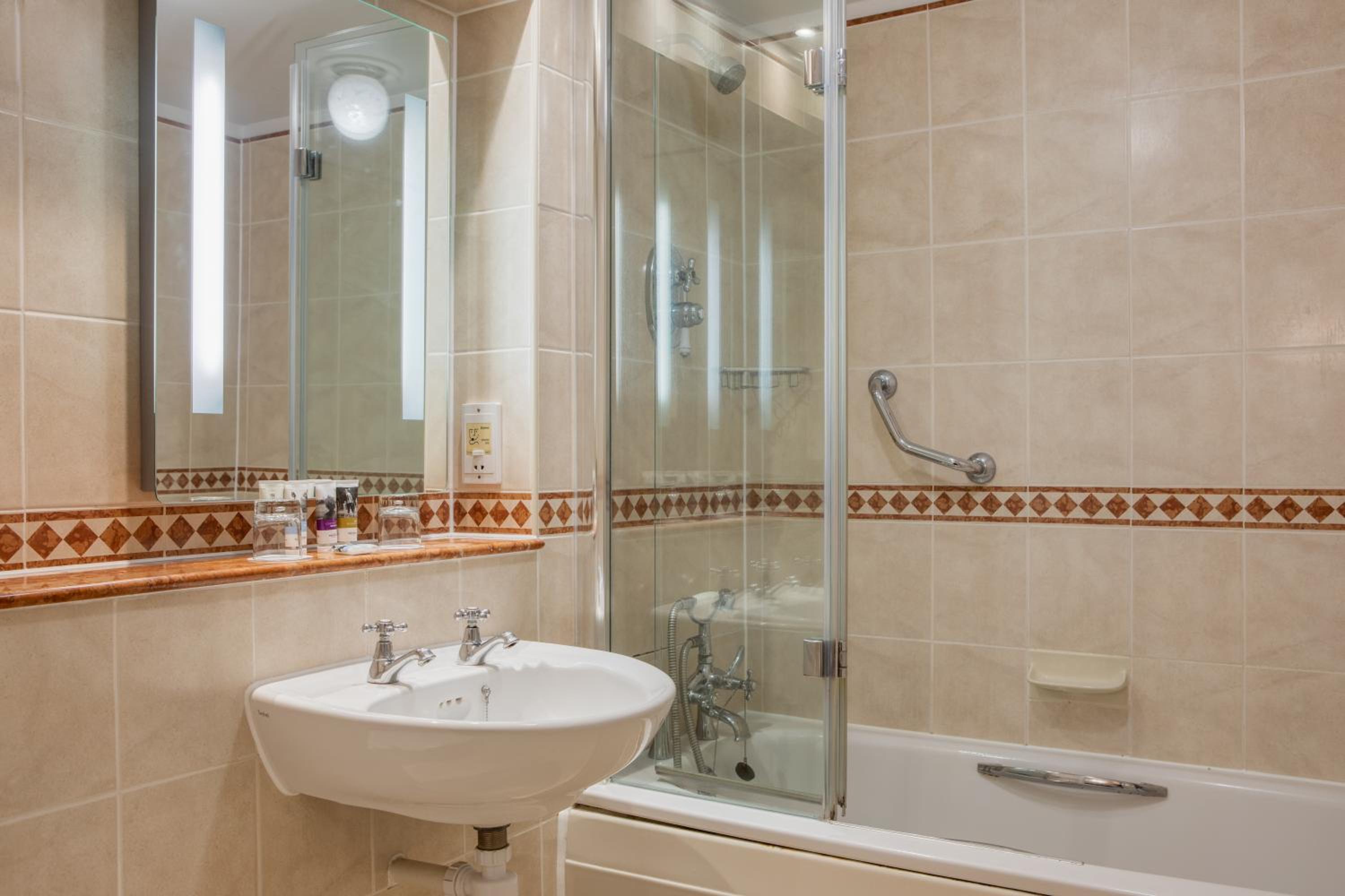 Executive Double Room - Photo 6