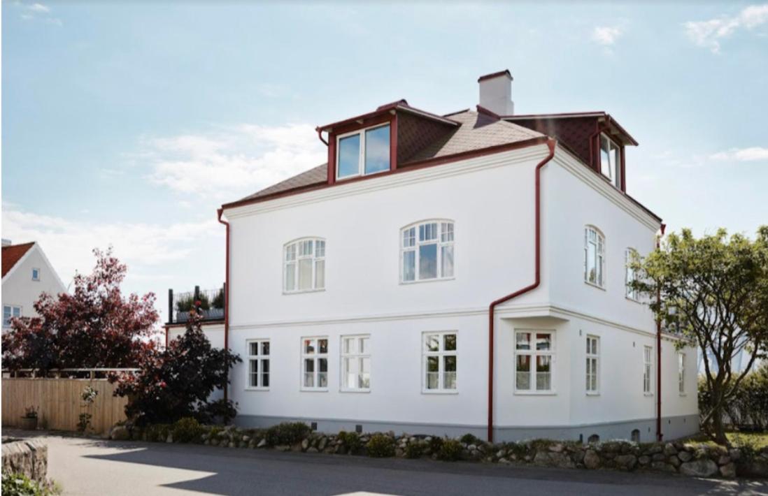 Villa with Sea View photo 2