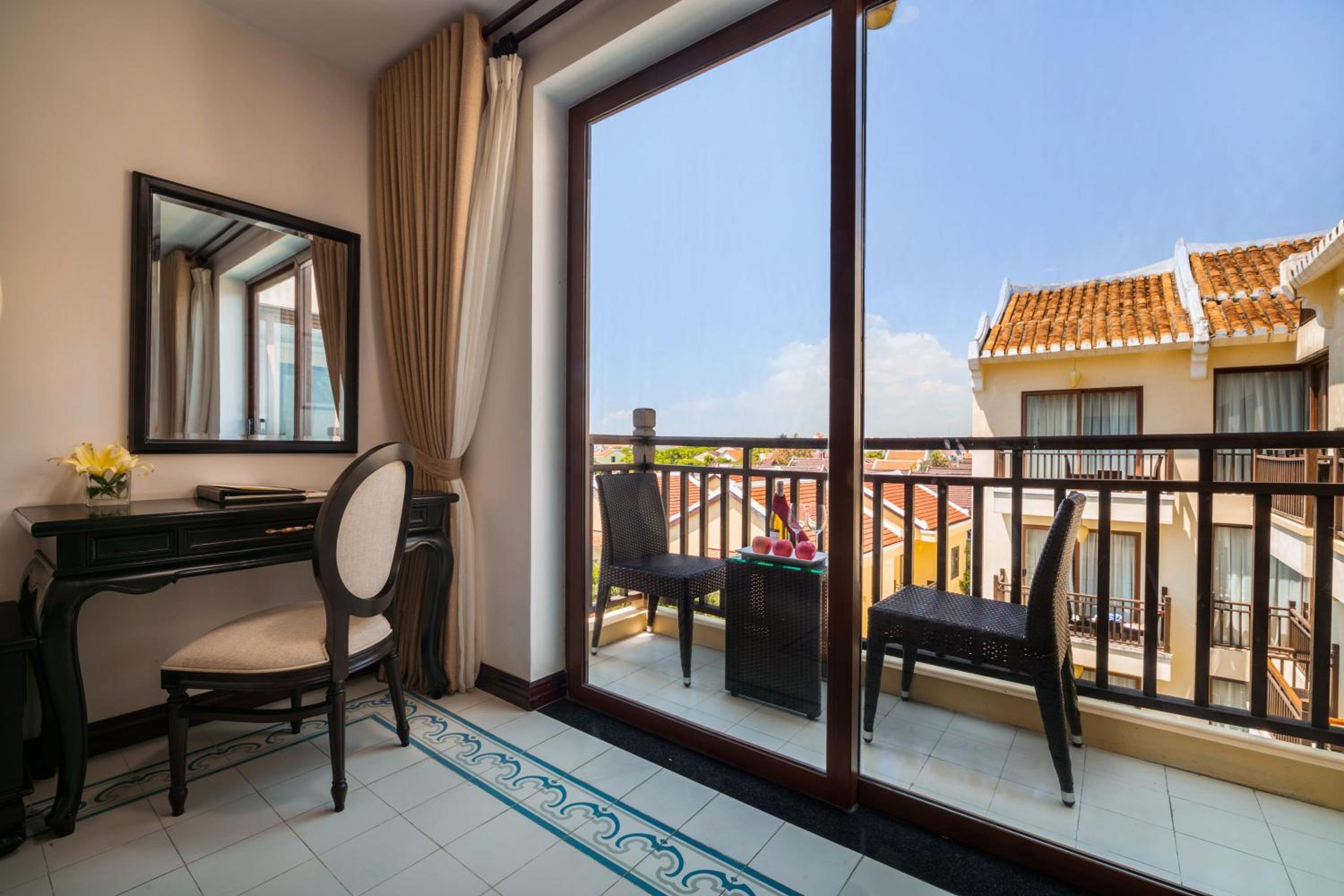 Deluxe Double or Twin Room with Balcony photo 3